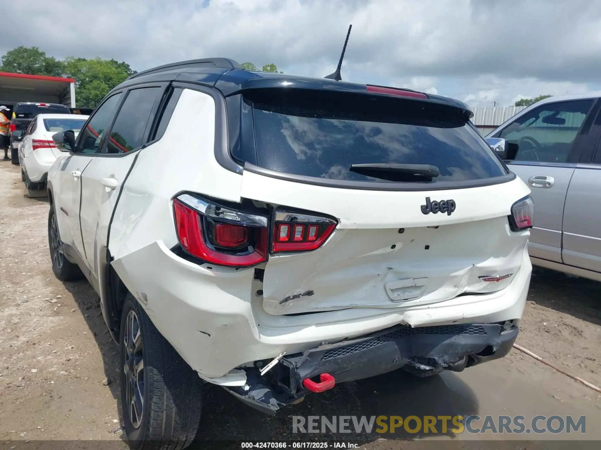 6 Photograph of a damaged car 3C4NJDDB1MT571866 JEEP COMPASS 2021
