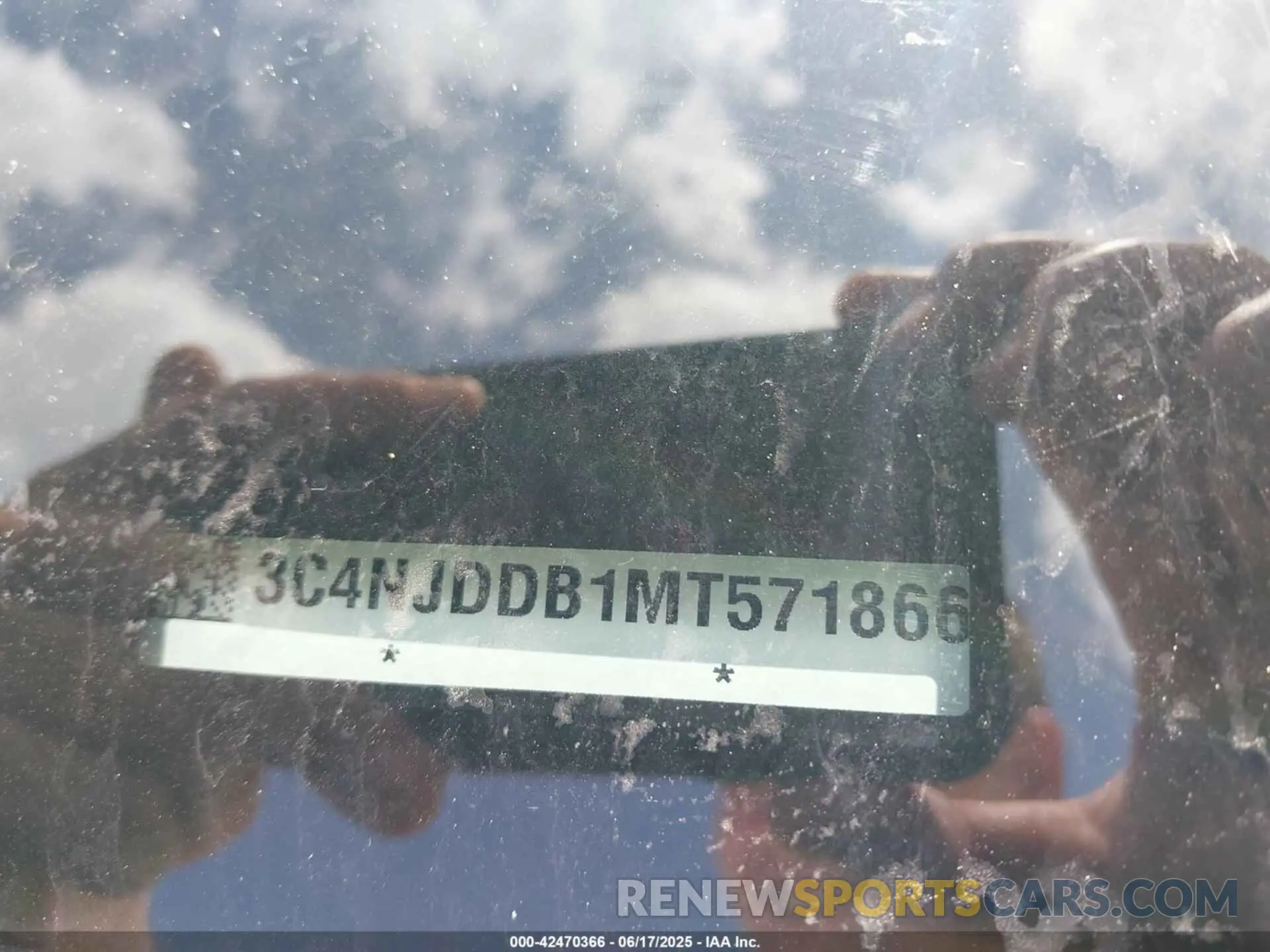9 Photograph of a damaged car 3C4NJDDB1MT571866 JEEP COMPASS 2021