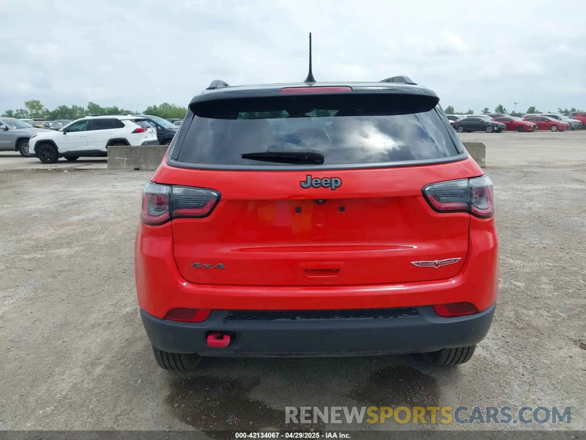 16 Photograph of a damaged car 3C4NJDDB3MT503519 JEEP COMPASS 2021