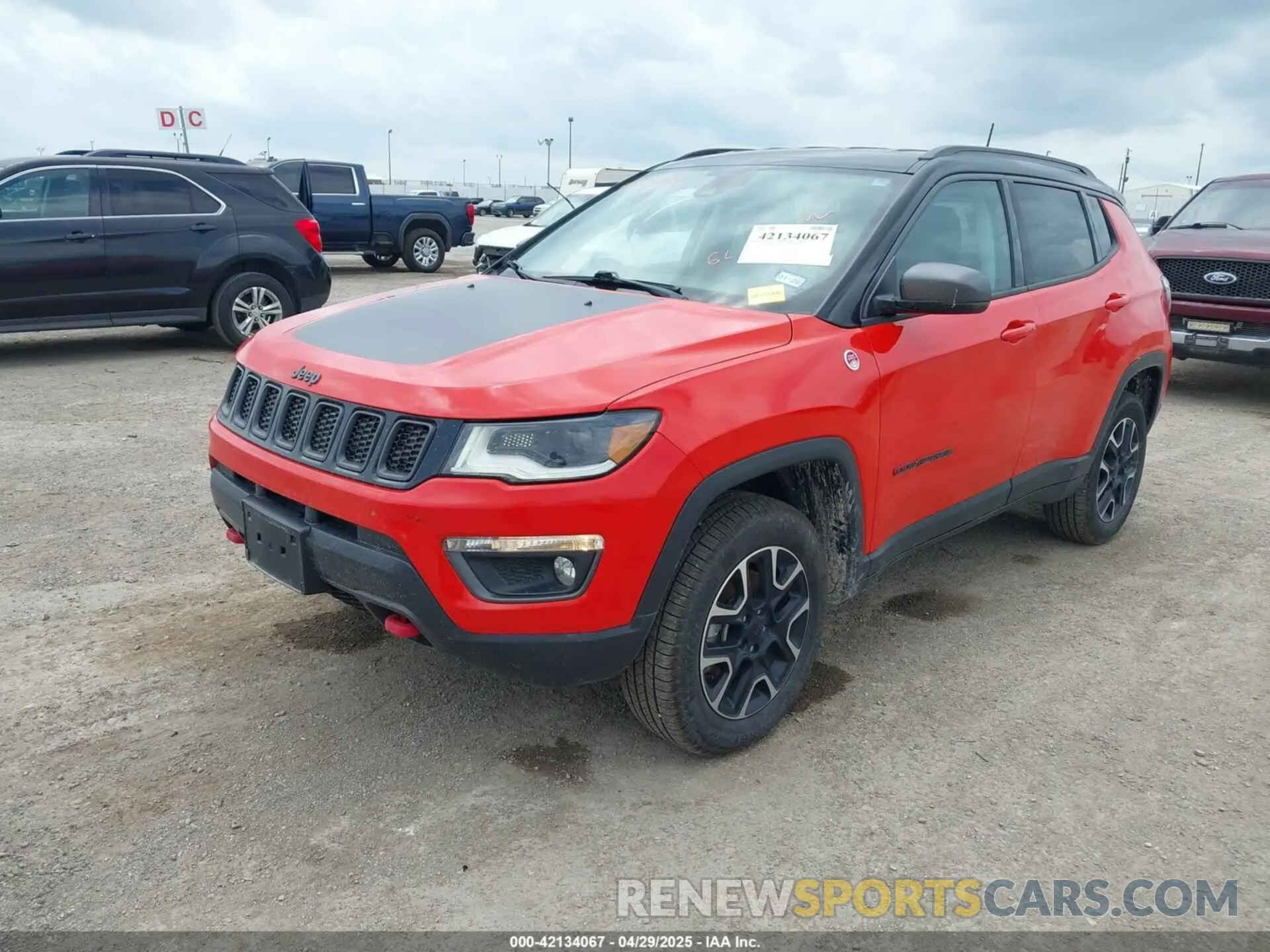 2 Photograph of a damaged car 3C4NJDDB3MT503519 JEEP COMPASS 2021