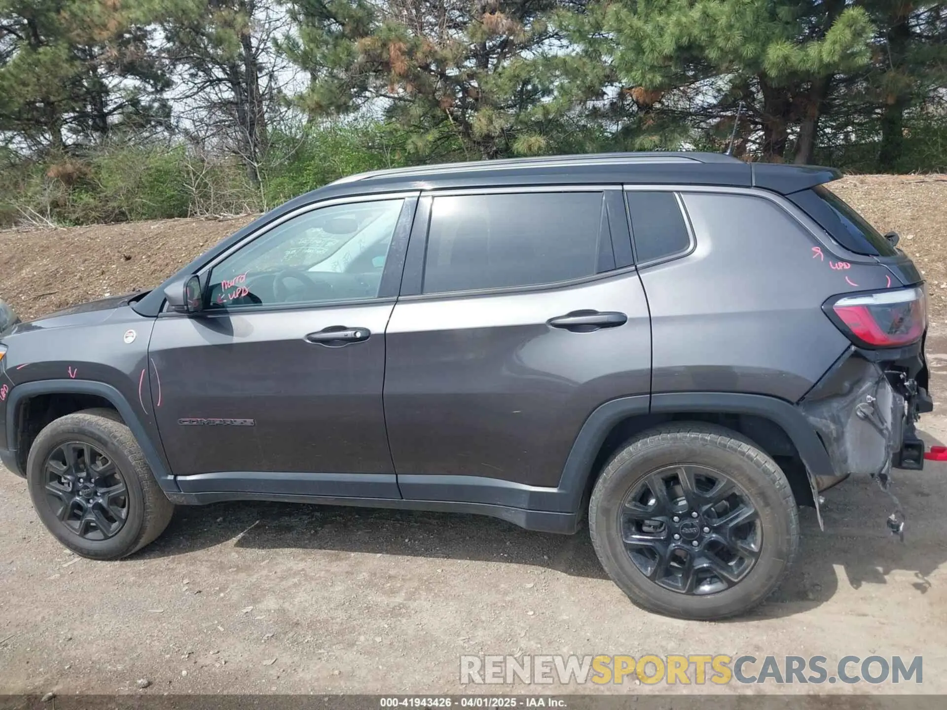 14 Photograph of a damaged car 3C4NJDDB3MT529263 JEEP COMPASS 2021
