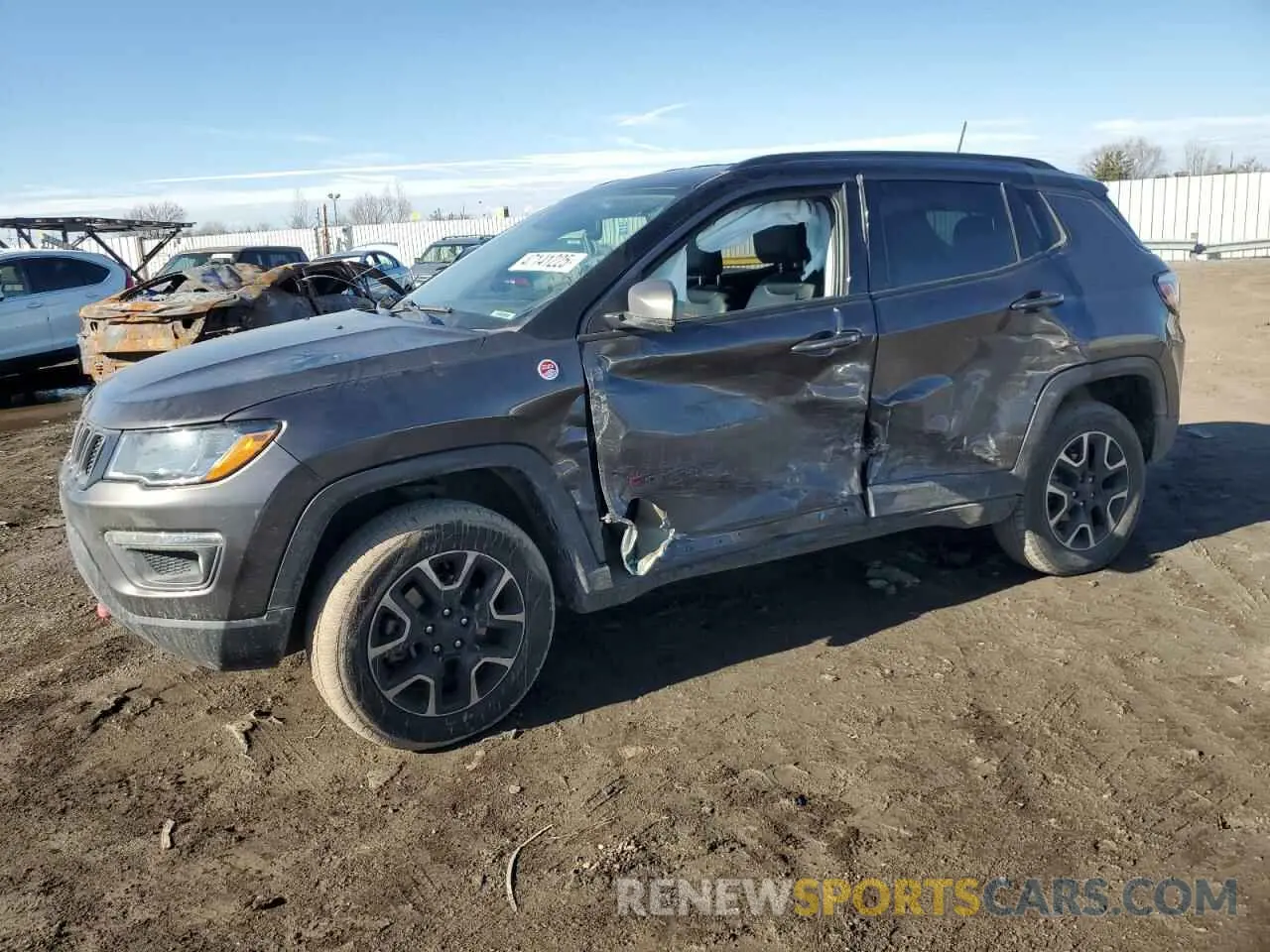 1 Photograph of a damaged car 3C4NJDDB5MT520144 JEEP COMPASS 2021