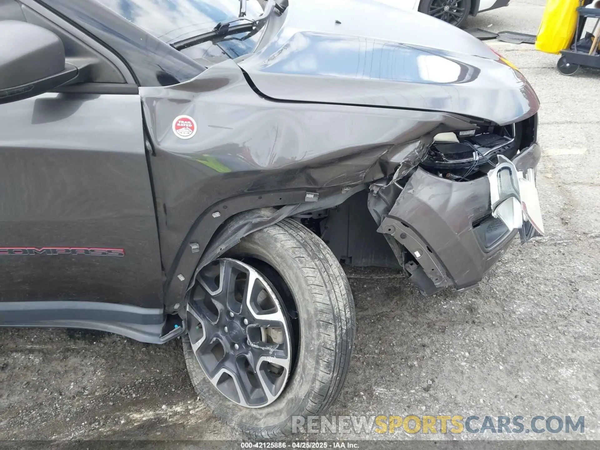 20 Photograph of a damaged car 3C4NJDDB6MT561074 JEEP COMPASS 2021
