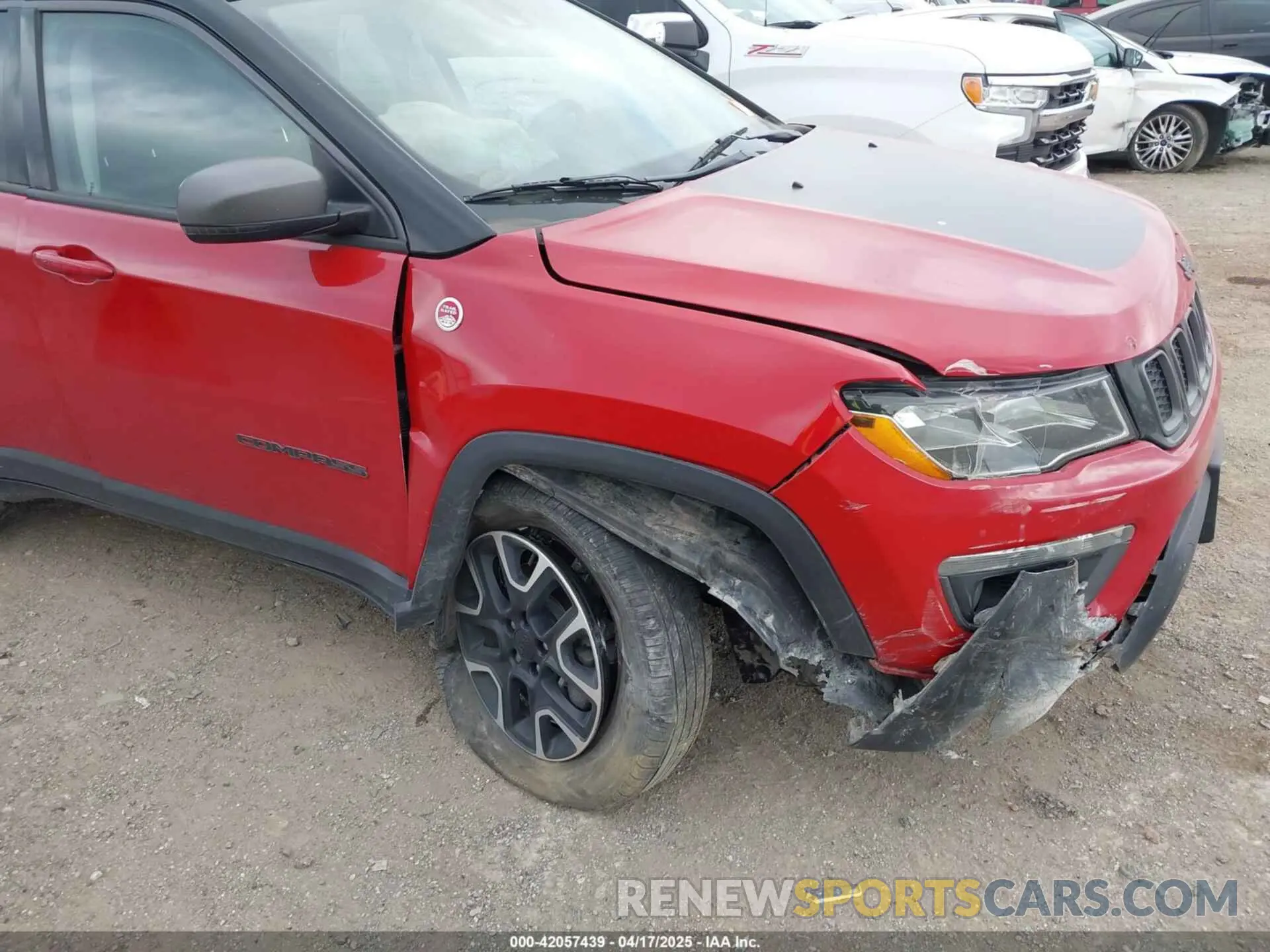 6 Photograph of a damaged car 3C4NJDDB6MT574374 JEEP COMPASS 2021