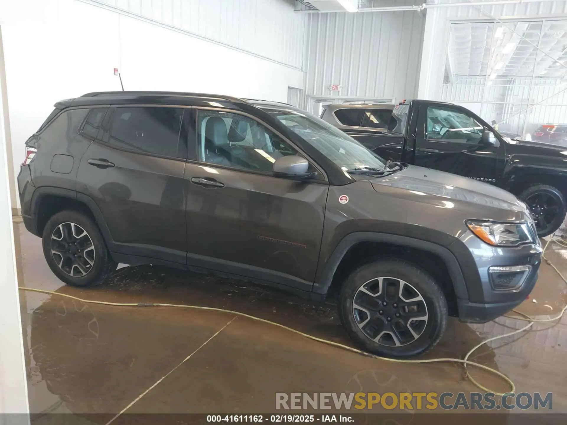 13 Photograph of a damaged car 3C4NJDDB7MT564422 JEEP COMPASS 2021