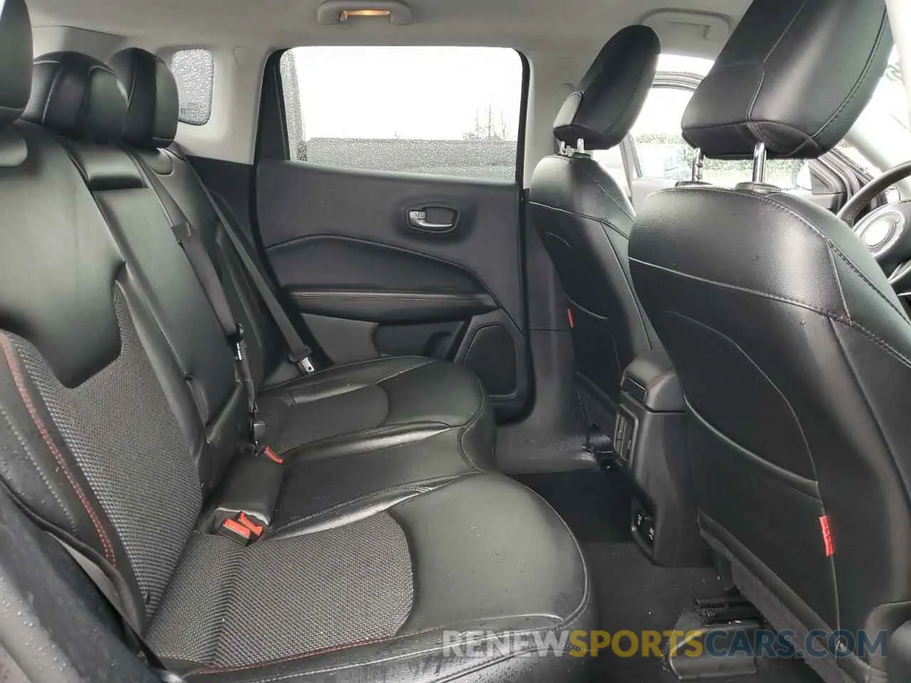 11 Photograph of a damaged car 3C4NJDDB7MT600738 JEEP COMPASS 2021