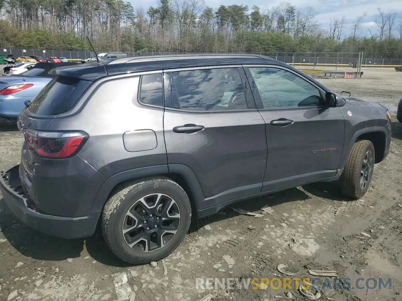 3 Photograph of a damaged car 3C4NJDDB7MT602800 JEEP COMPASS 2021