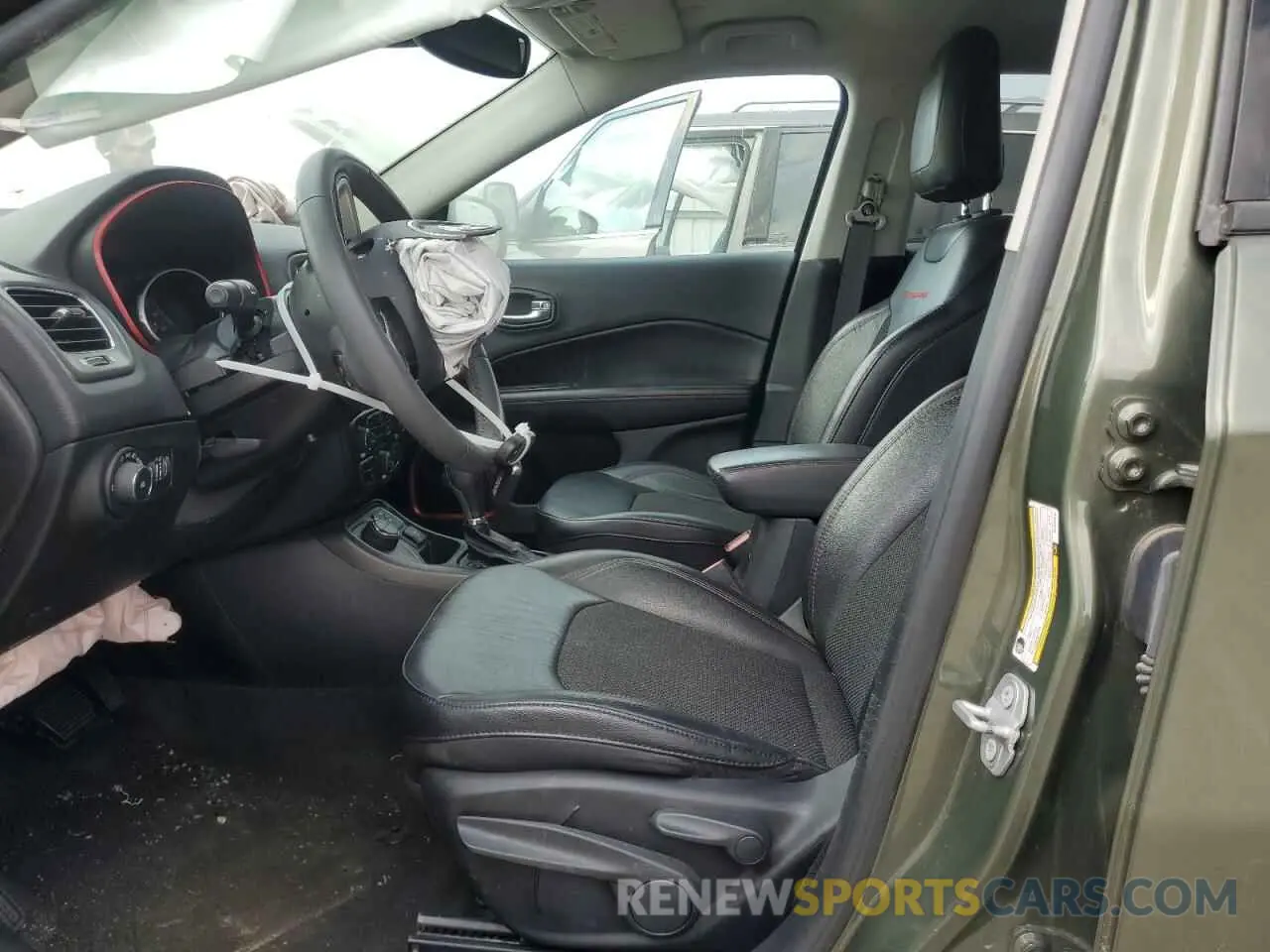 7 Photograph of a damaged car 3C4NJDDB9MT523614 JEEP COMPASS 2021
