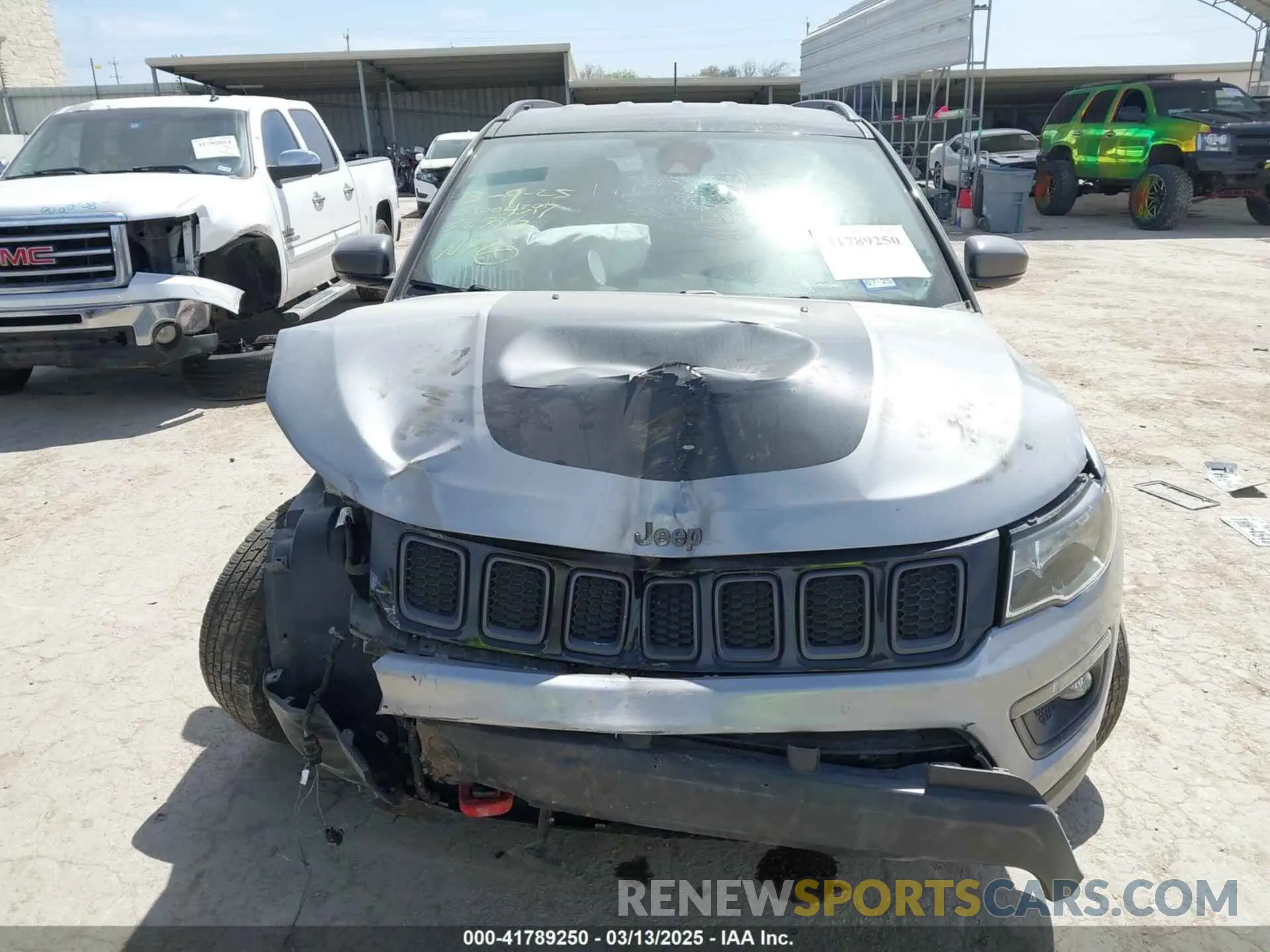 11 Photograph of a damaged car 3C4NJDDB9MT527131 JEEP COMPASS 2021