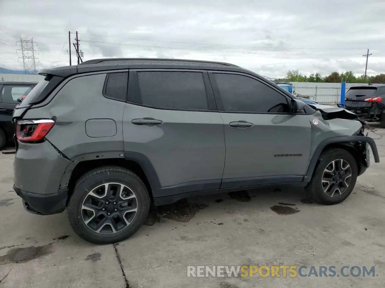 3 Photograph of a damaged car 3C4NJDDB9MT594344 JEEP COMPASS 2021