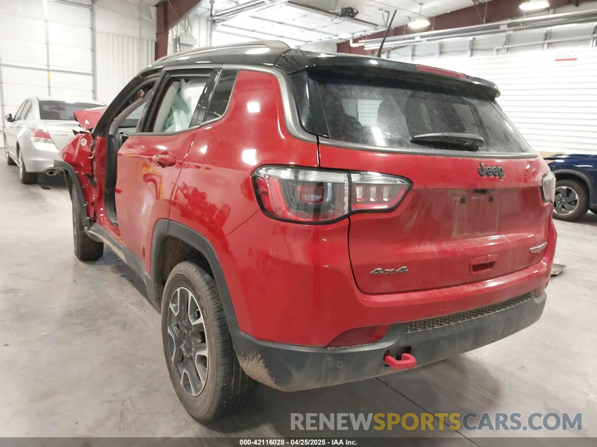 3 Photograph of a damaged car 3C4NJDDBXMT586981 JEEP COMPASS 2021
