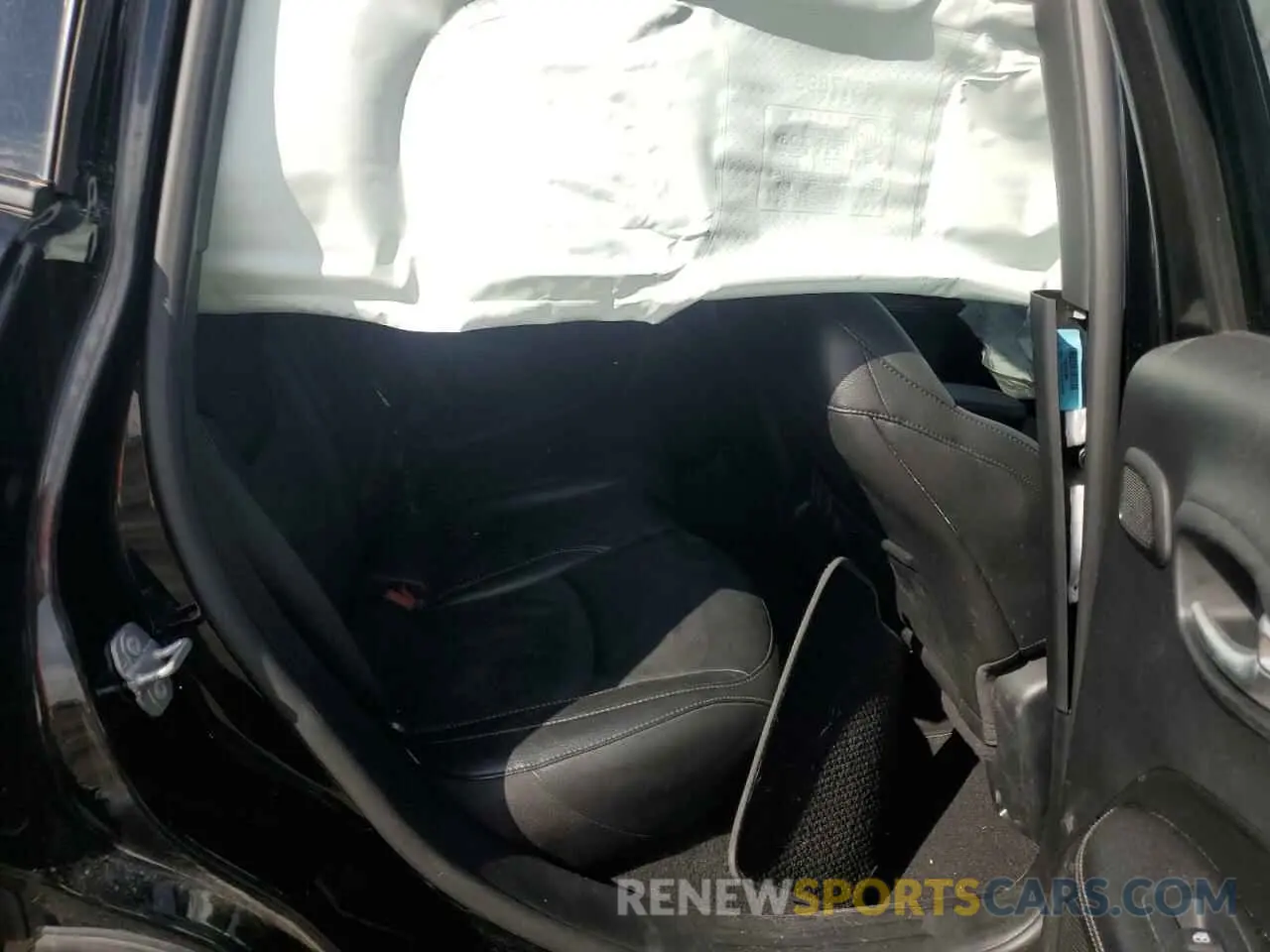 10 Photograph of a damaged car 3C4NJDEB0MT553812 JEEP COMPASS 2021