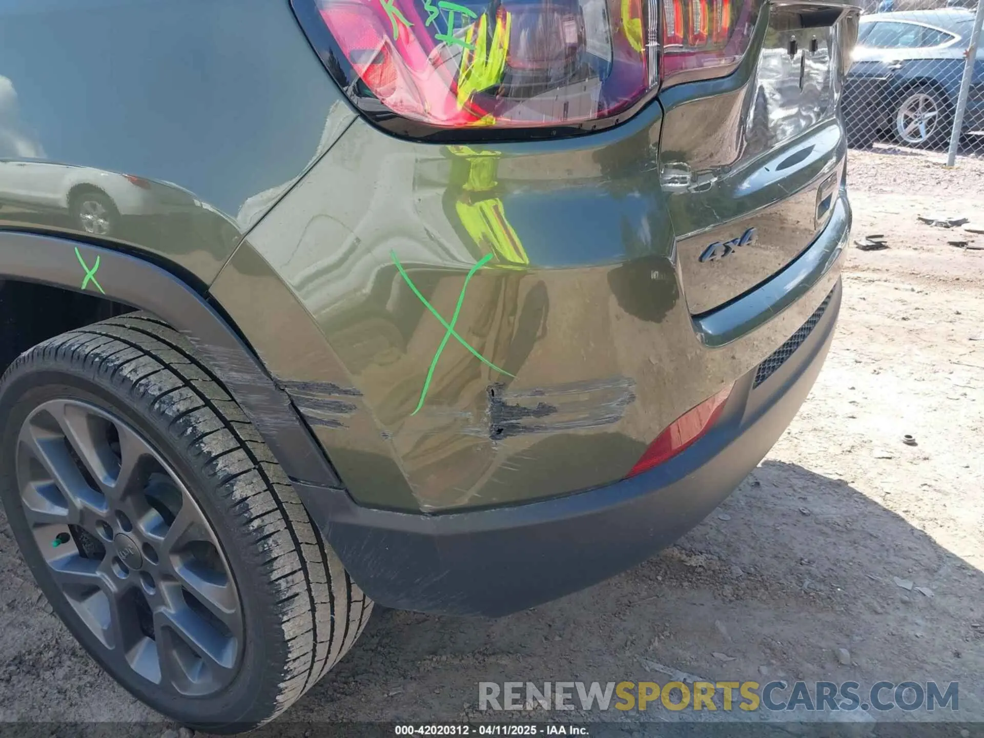 12 Photograph of a damaged car 3C4NJDEB2MT560454 JEEP COMPASS 2021