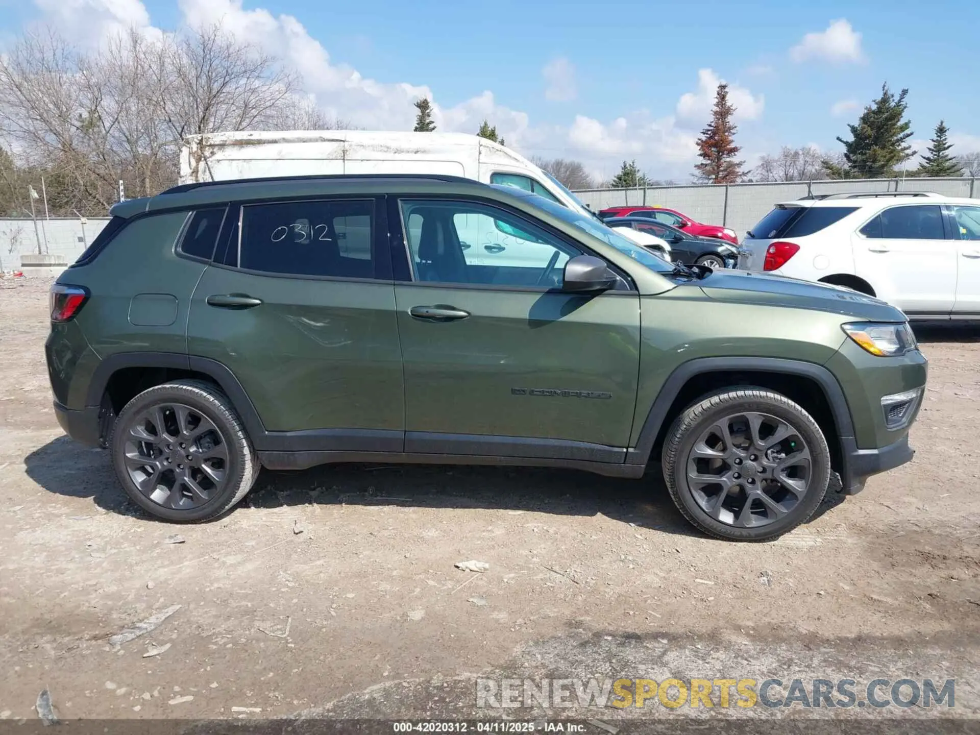 14 Photograph of a damaged car 3C4NJDEB2MT560454 JEEP COMPASS 2021