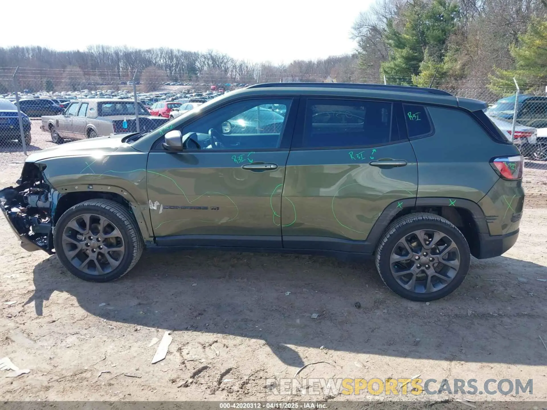 15 Photograph of a damaged car 3C4NJDEB2MT560454 JEEP COMPASS 2021