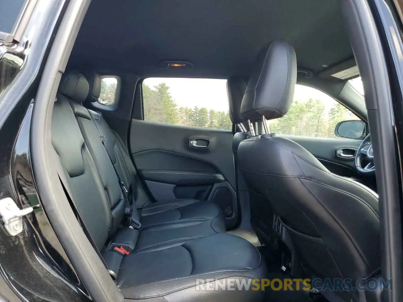 11 Photograph of a damaged car 3C4NJDEB2MT570661 JEEP COMPASS 2021
