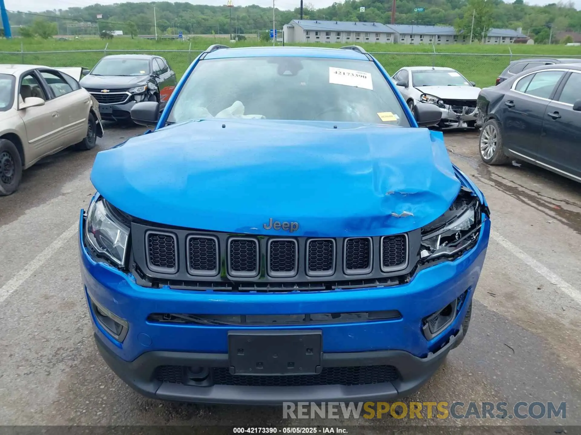 12 Photograph of a damaged car 3C4NJDEB4MT519257 JEEP COMPASS 2021