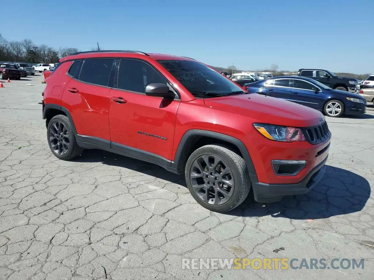 4 Photograph of a damaged car 3C4NJDEB4MT565784 JEEP COMPASS 2021