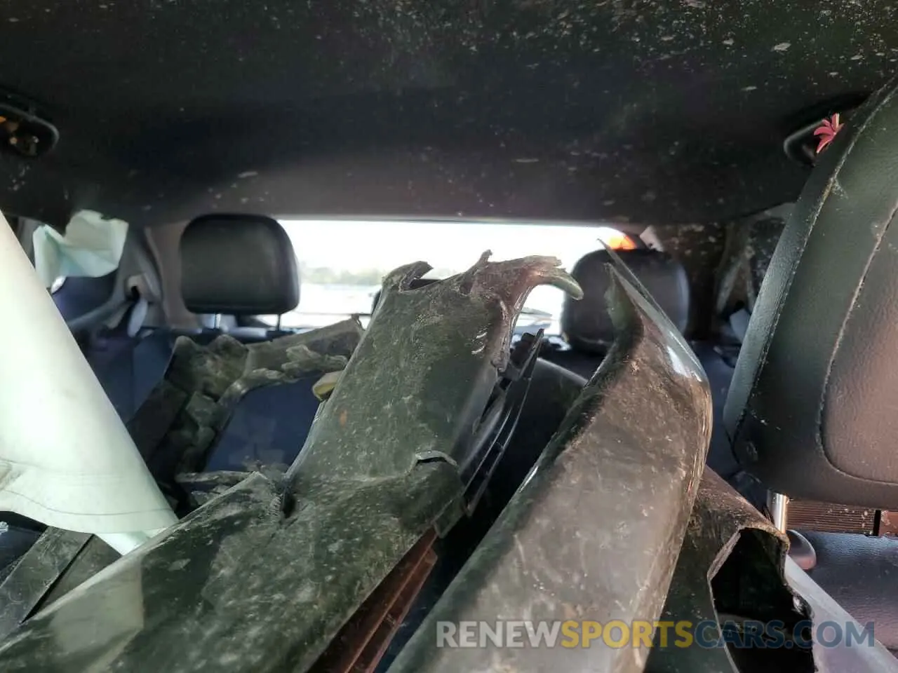 10 Photograph of a damaged car 3C4NJDEB4MT579328 JEEP COMPASS 2021