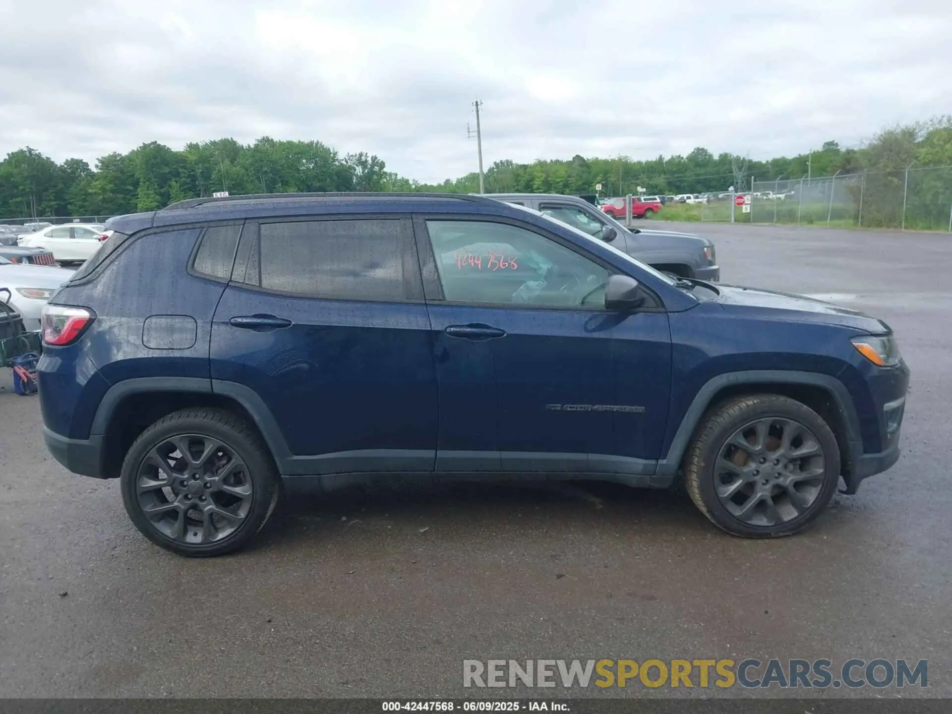 13 Photograph of a damaged car 3C4NJDEB5MT520949 JEEP COMPASS 2021