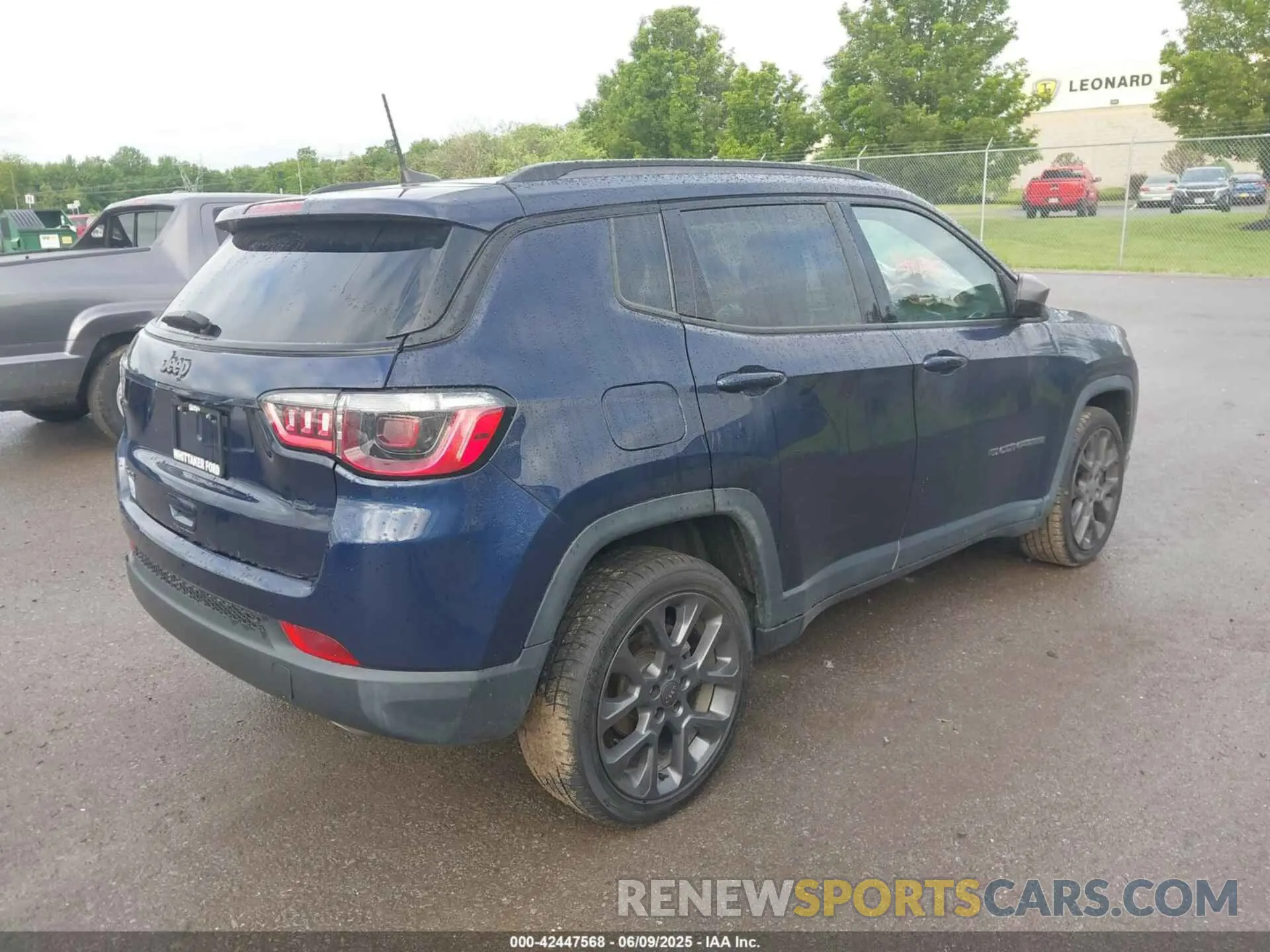 4 Photograph of a damaged car 3C4NJDEB5MT520949 JEEP COMPASS 2021