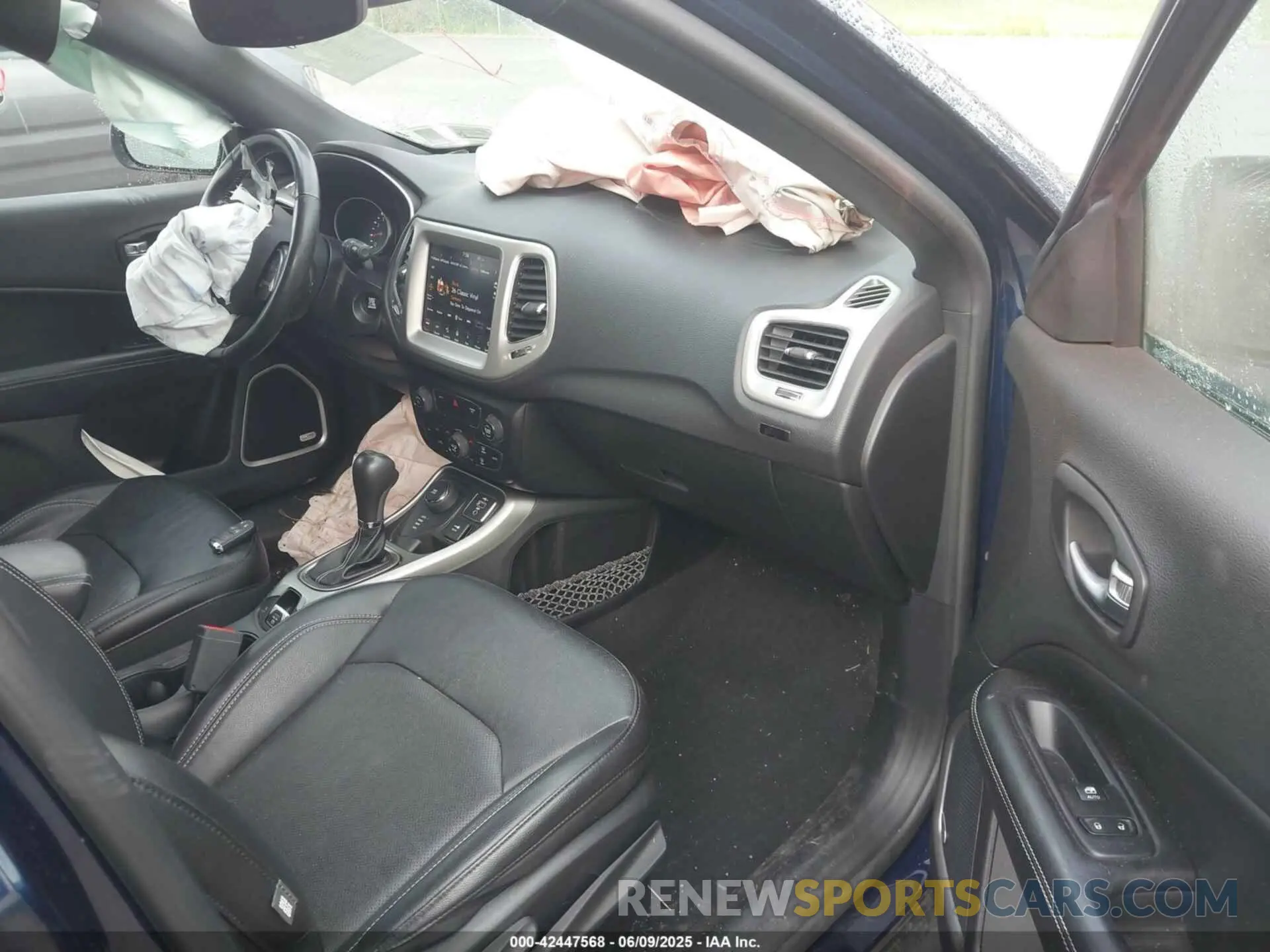 5 Photograph of a damaged car 3C4NJDEB5MT520949 JEEP COMPASS 2021