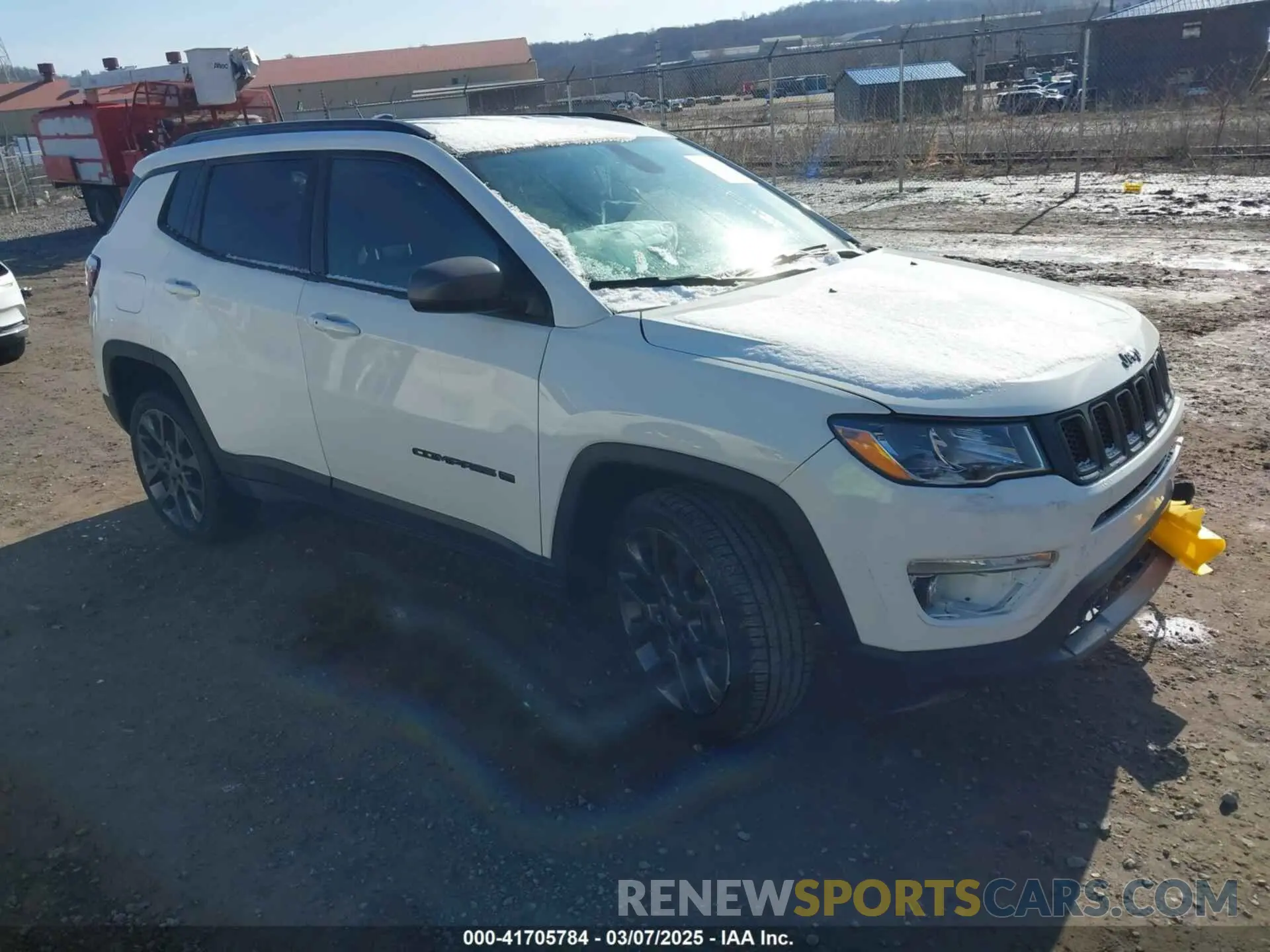 1 Photograph of a damaged car 3C4NJDEB5MT584554 JEEP COMPASS 2021