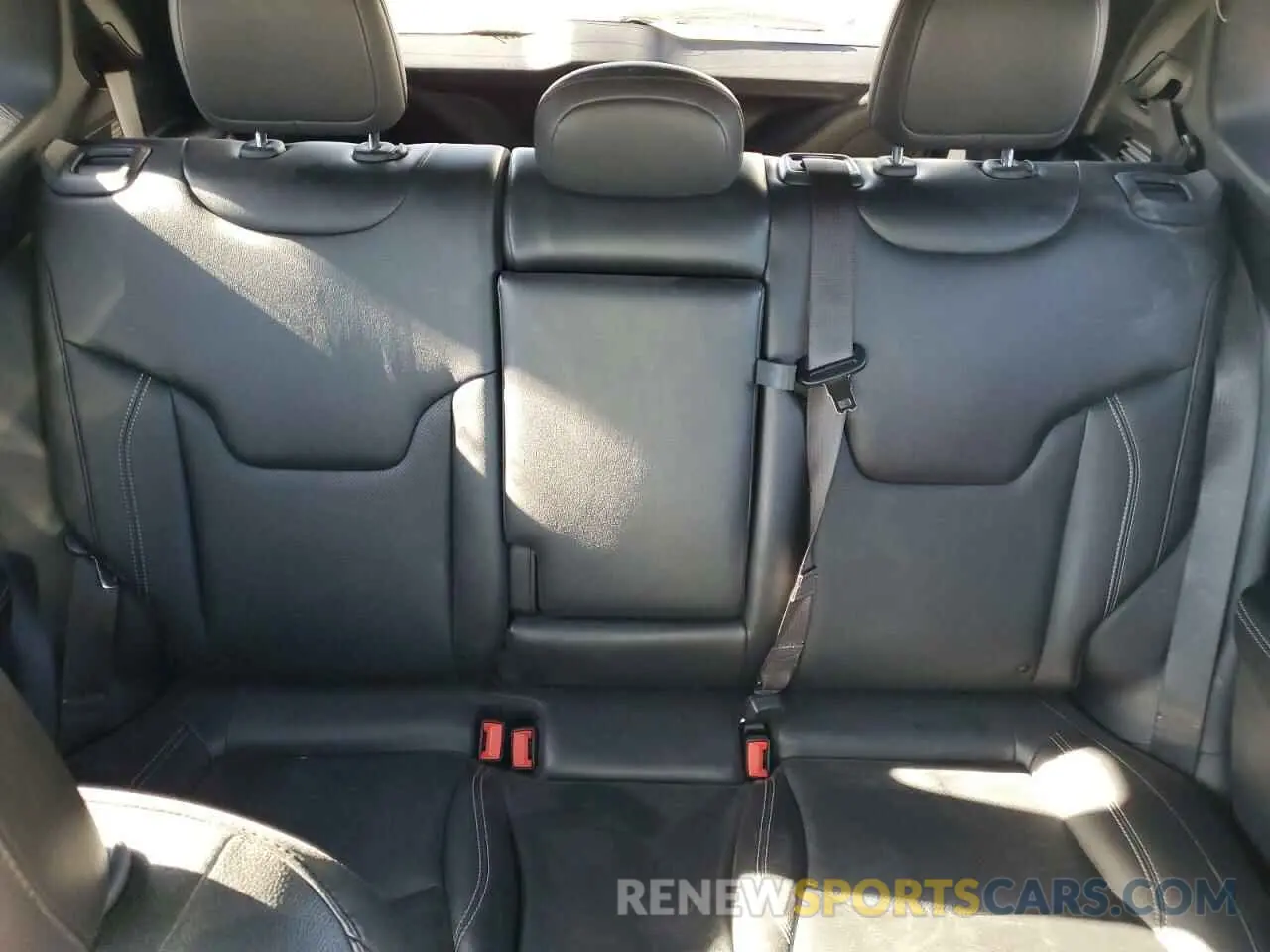 10 Photograph of a damaged car 3C4NJDEB6MT601295 JEEP COMPASS 2021