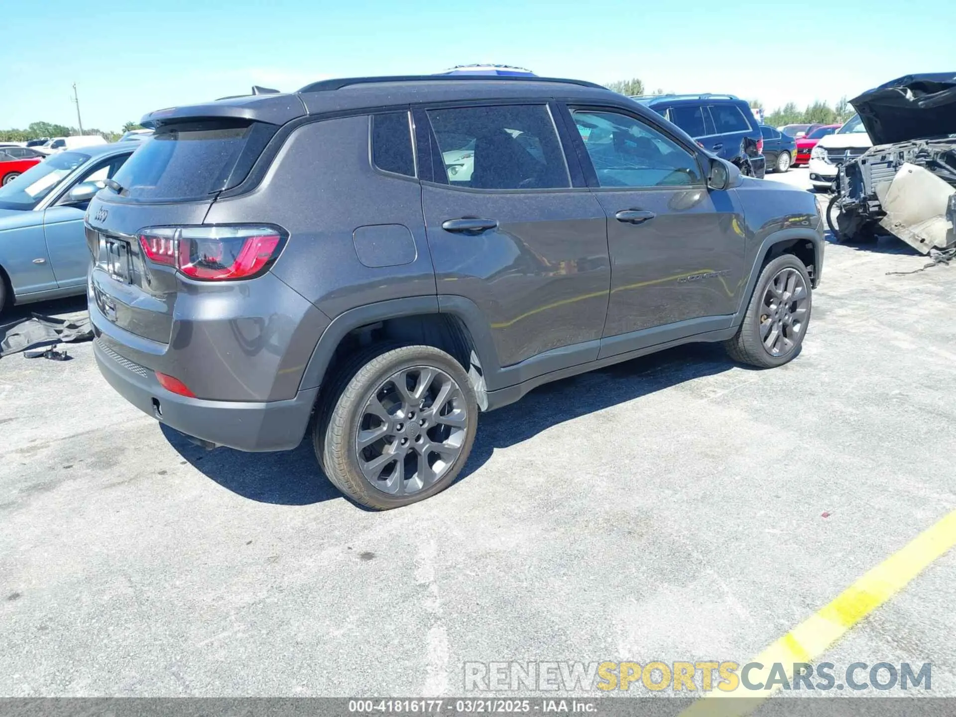 4 Photograph of a damaged car 3C4NJDEB8MT526129 JEEP COMPASS 2021