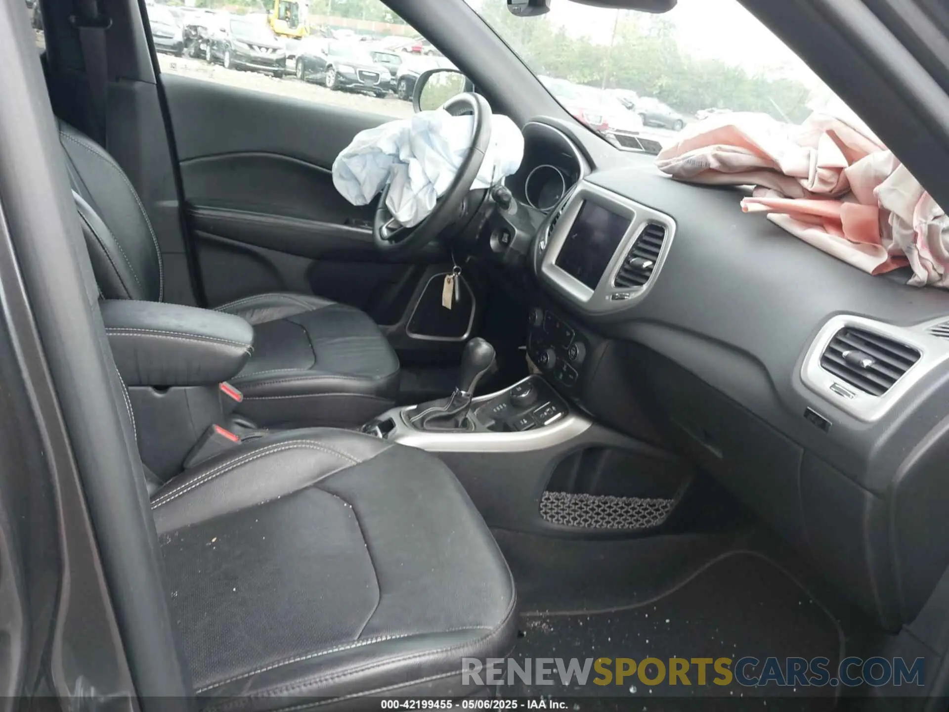 5 Photograph of a damaged car 3C4NJDEB8MT570616 JEEP COMPASS 2021