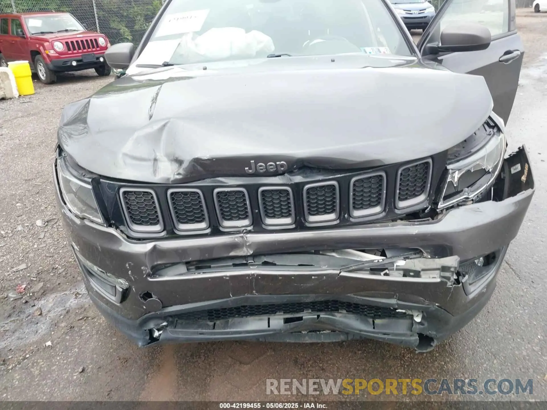 6 Photograph of a damaged car 3C4NJDEB8MT570616 JEEP COMPASS 2021