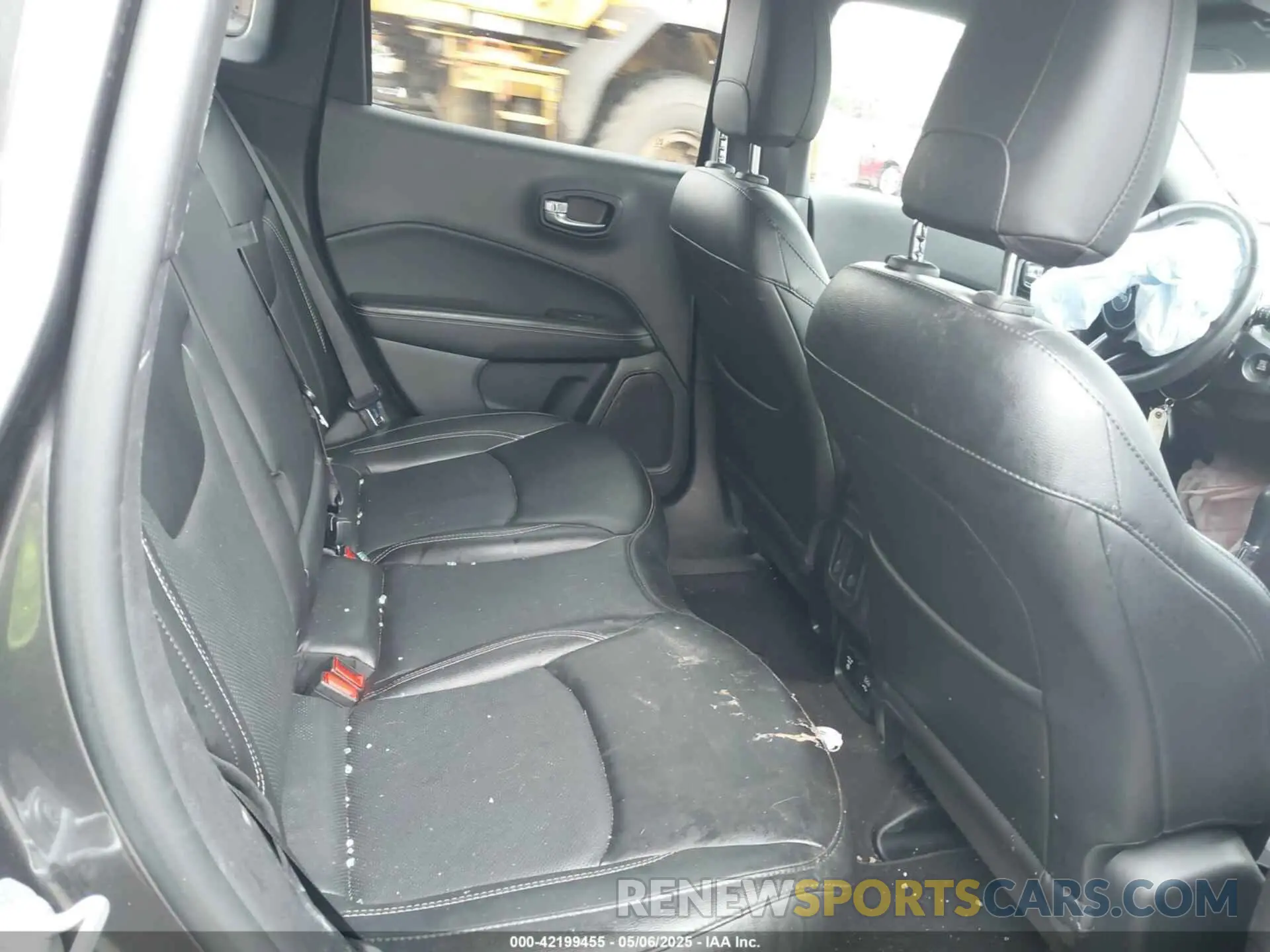 8 Photograph of a damaged car 3C4NJDEB8MT570616 JEEP COMPASS 2021