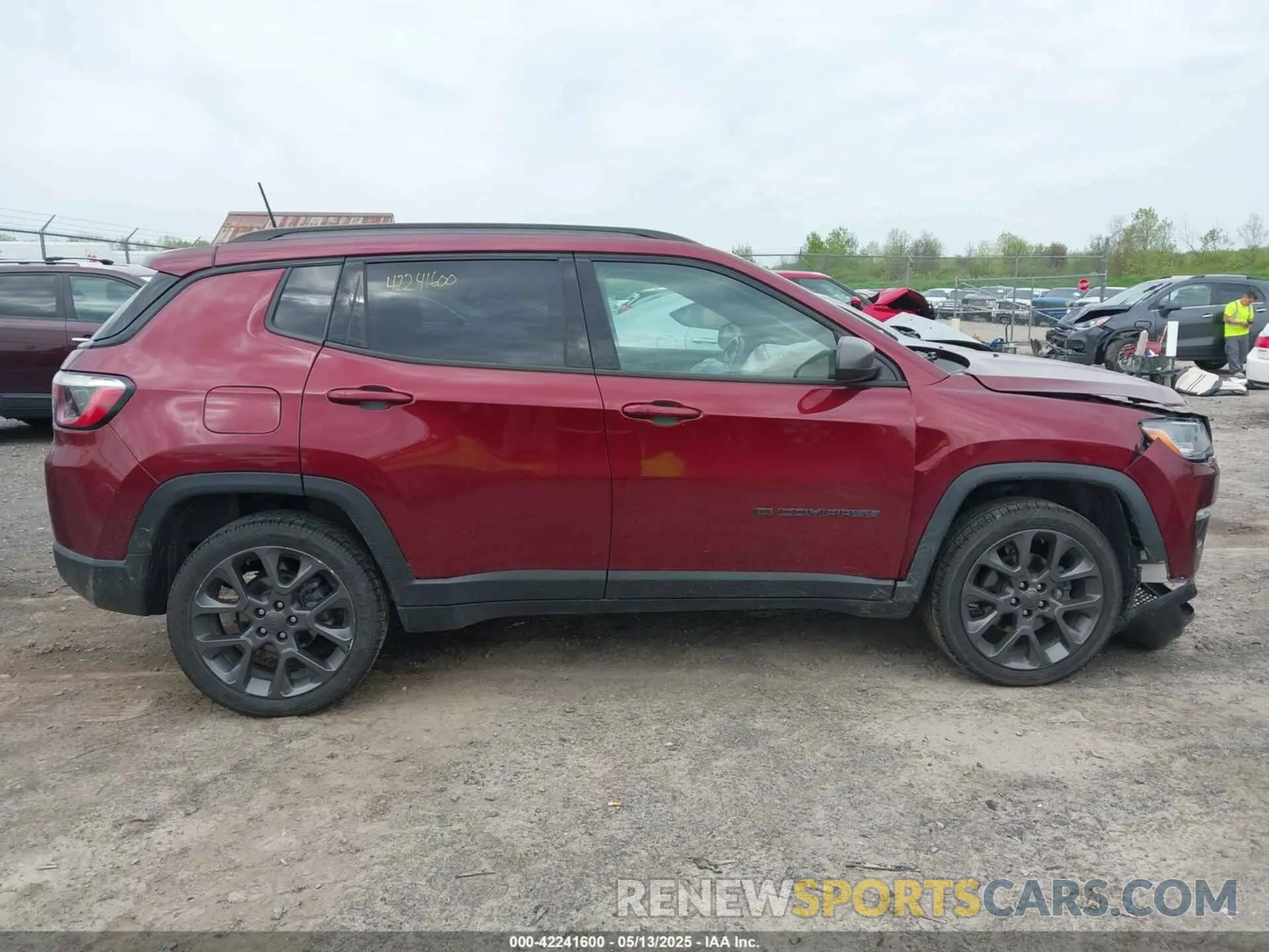 13 Photograph of a damaged car 3C4NJDEB9MT551945 JEEP COMPASS 2021