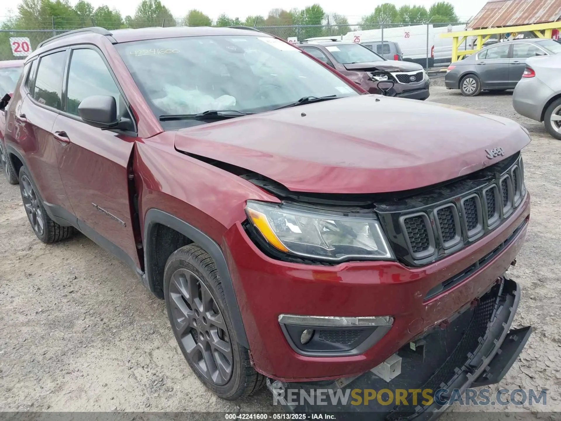 17 Photograph of a damaged car 3C4NJDEB9MT551945 JEEP COMPASS 2021