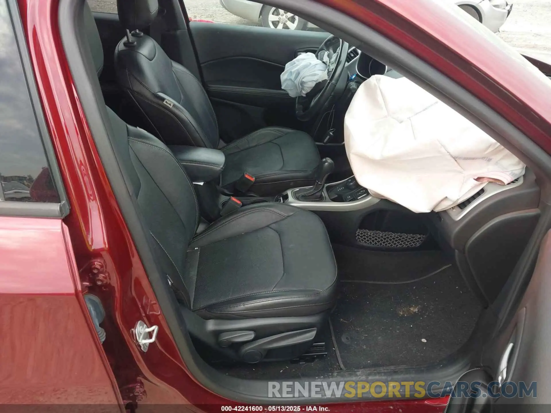 5 Photograph of a damaged car 3C4NJDEB9MT551945 JEEP COMPASS 2021