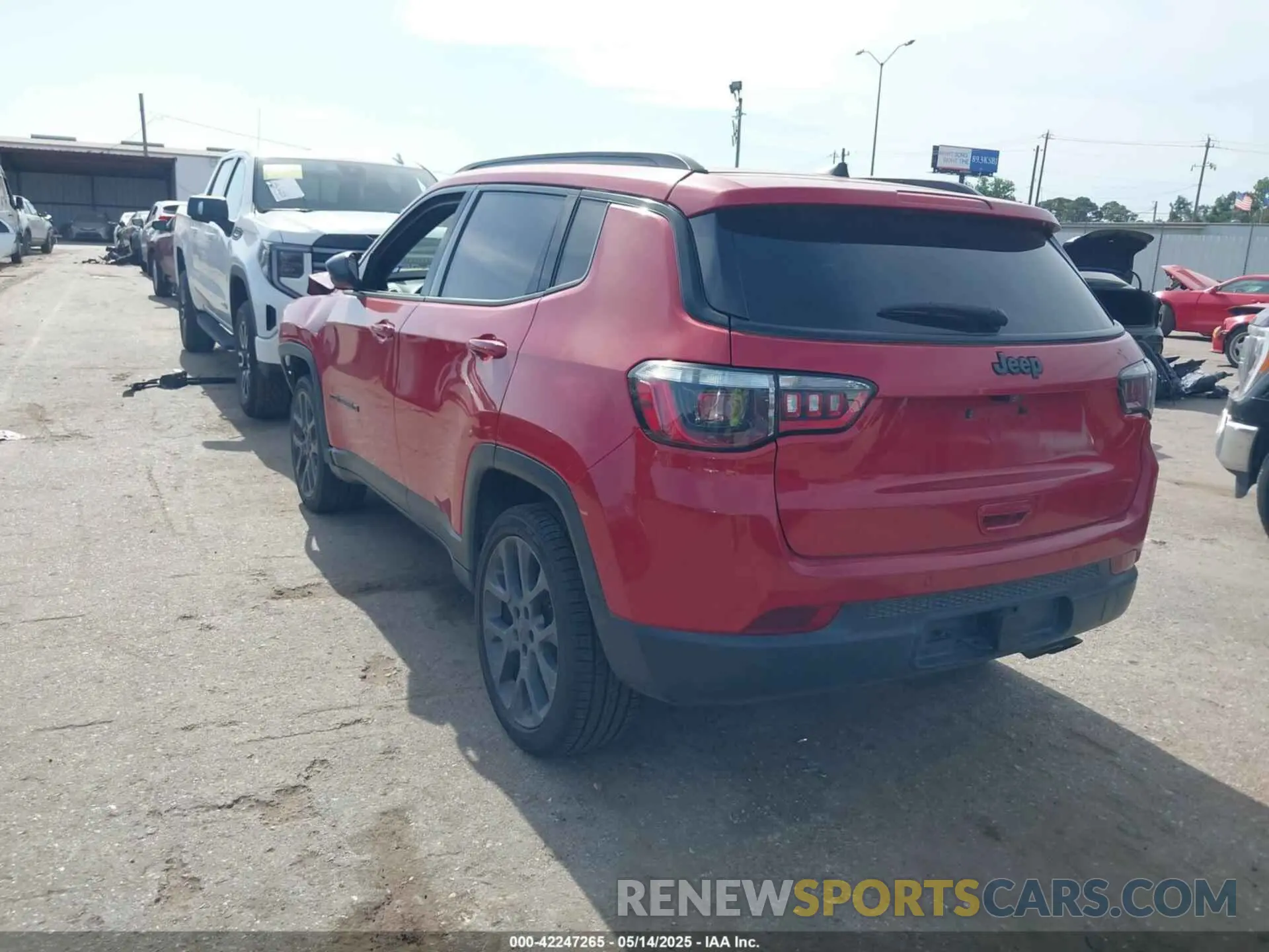 3 Photograph of a damaged car 3C4NJDEB9MT593337 JEEP COMPASS 2021