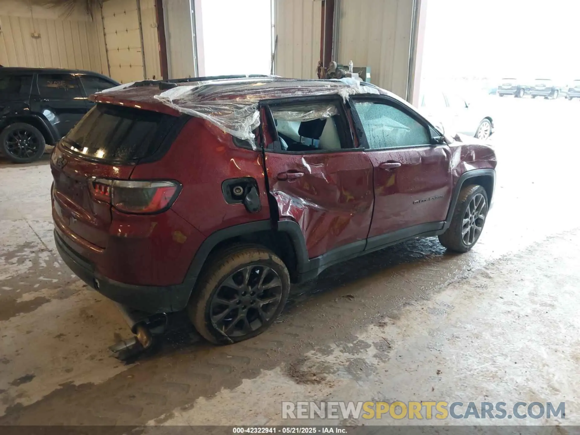 4 Photograph of a damaged car 3C4NJDEBXMT529078 JEEP COMPASS 2021