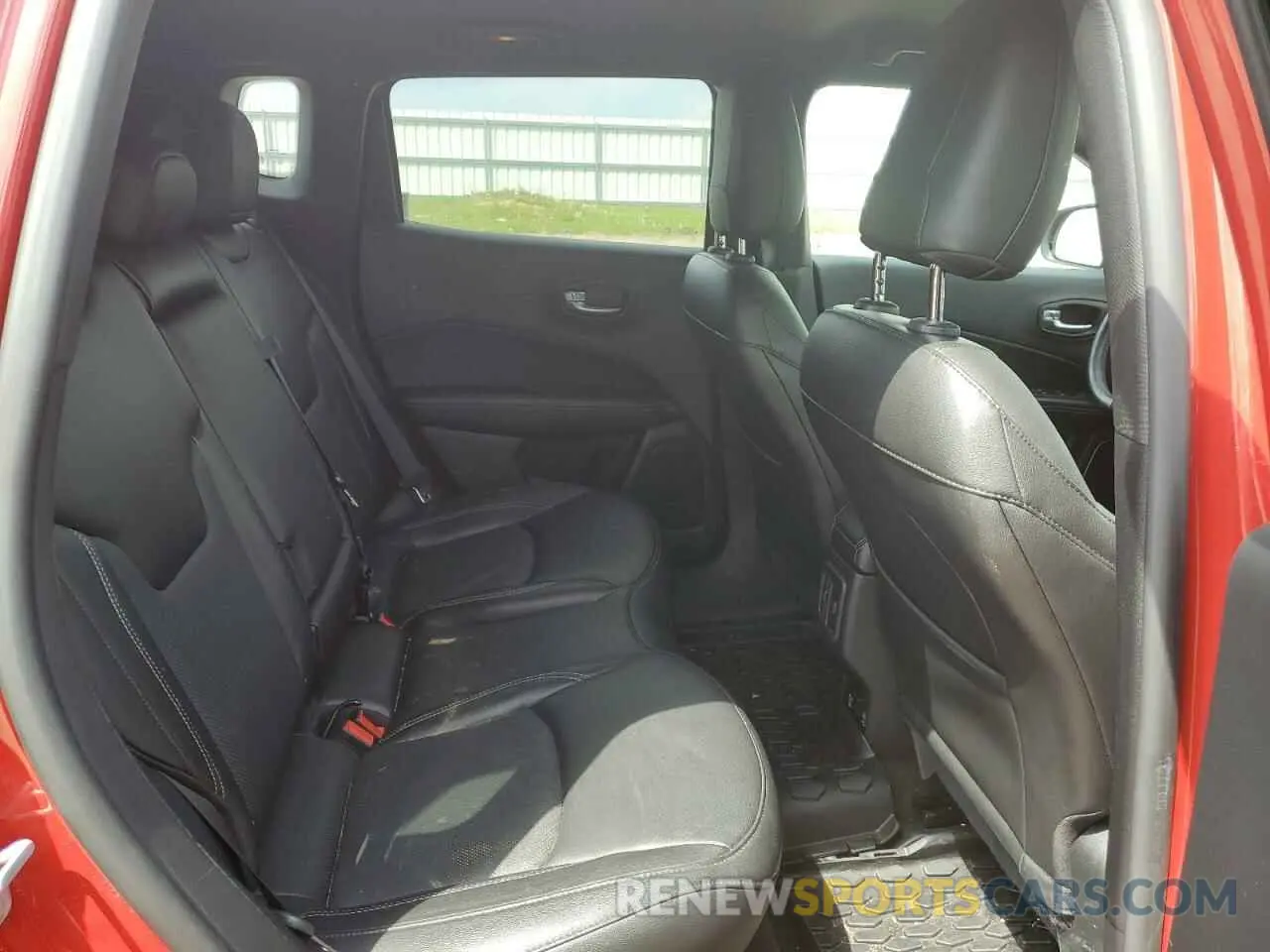 10 Photograph of a damaged car 3C4NJDEBXMT532899 JEEP COMPASS 2021