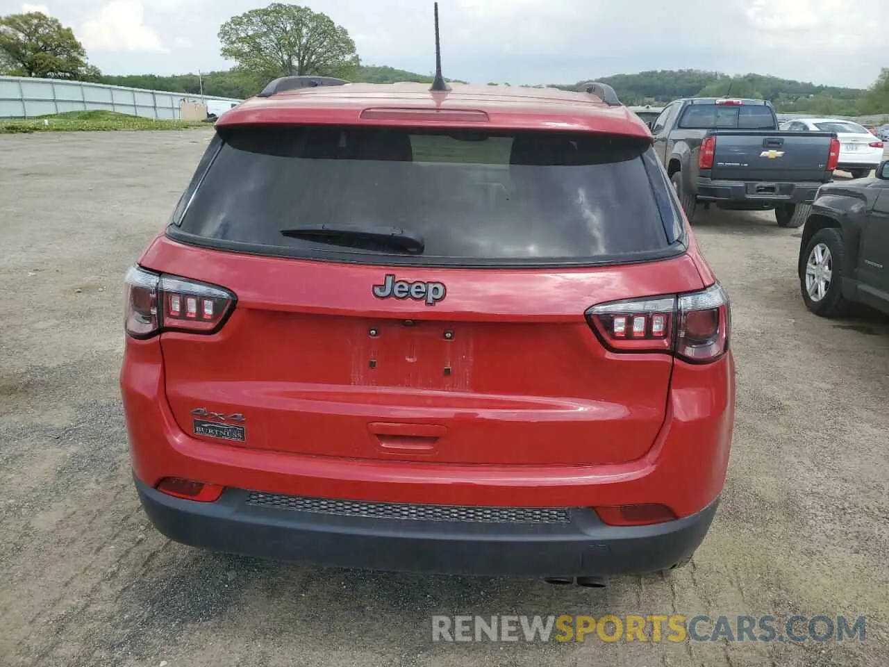 6 Photograph of a damaged car 3C4NJDEBXMT532899 JEEP COMPASS 2021