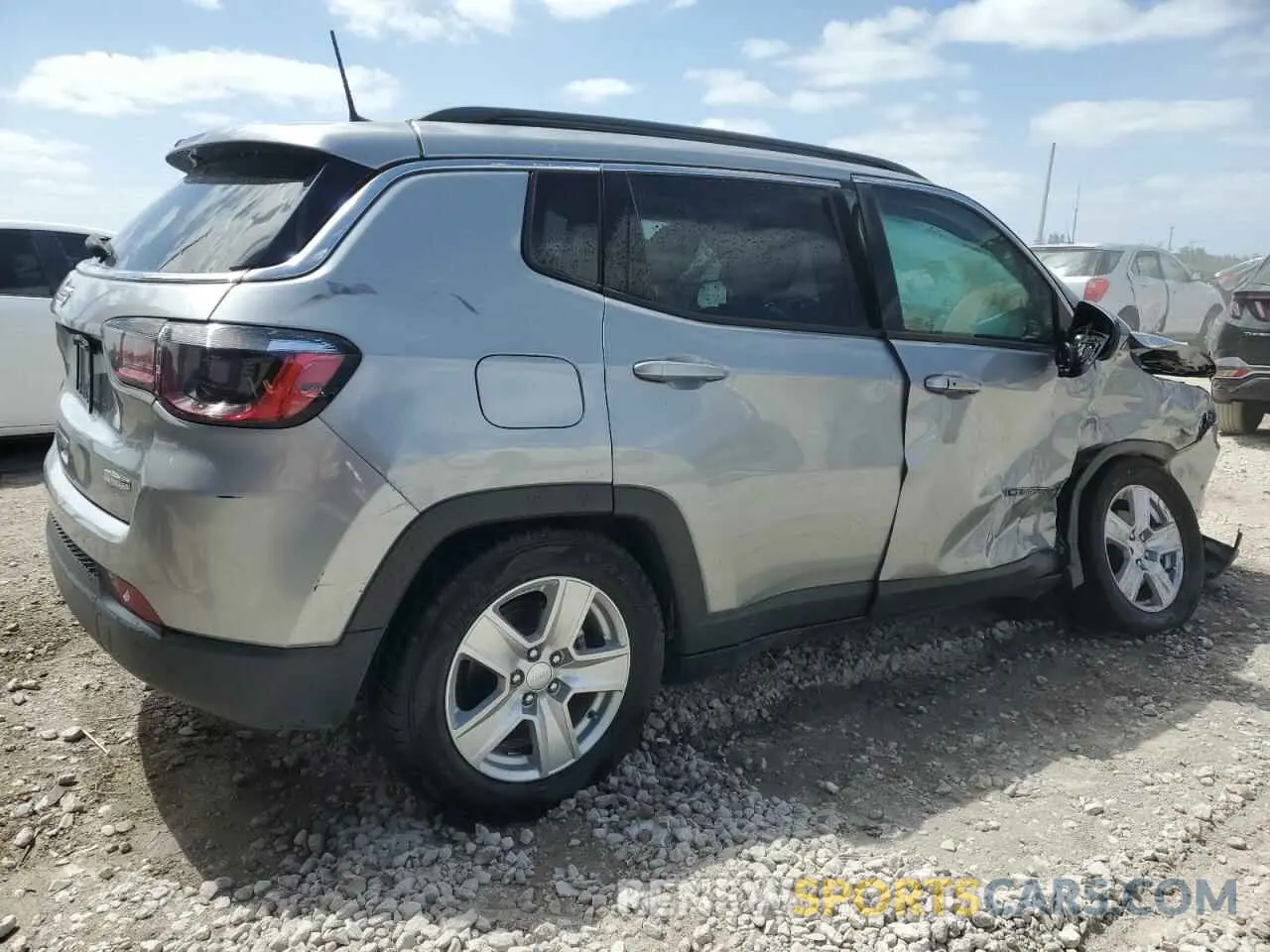 3 Photograph of a damaged car 3C4NJCBB0NT112889 JEEP COMPASS 2022