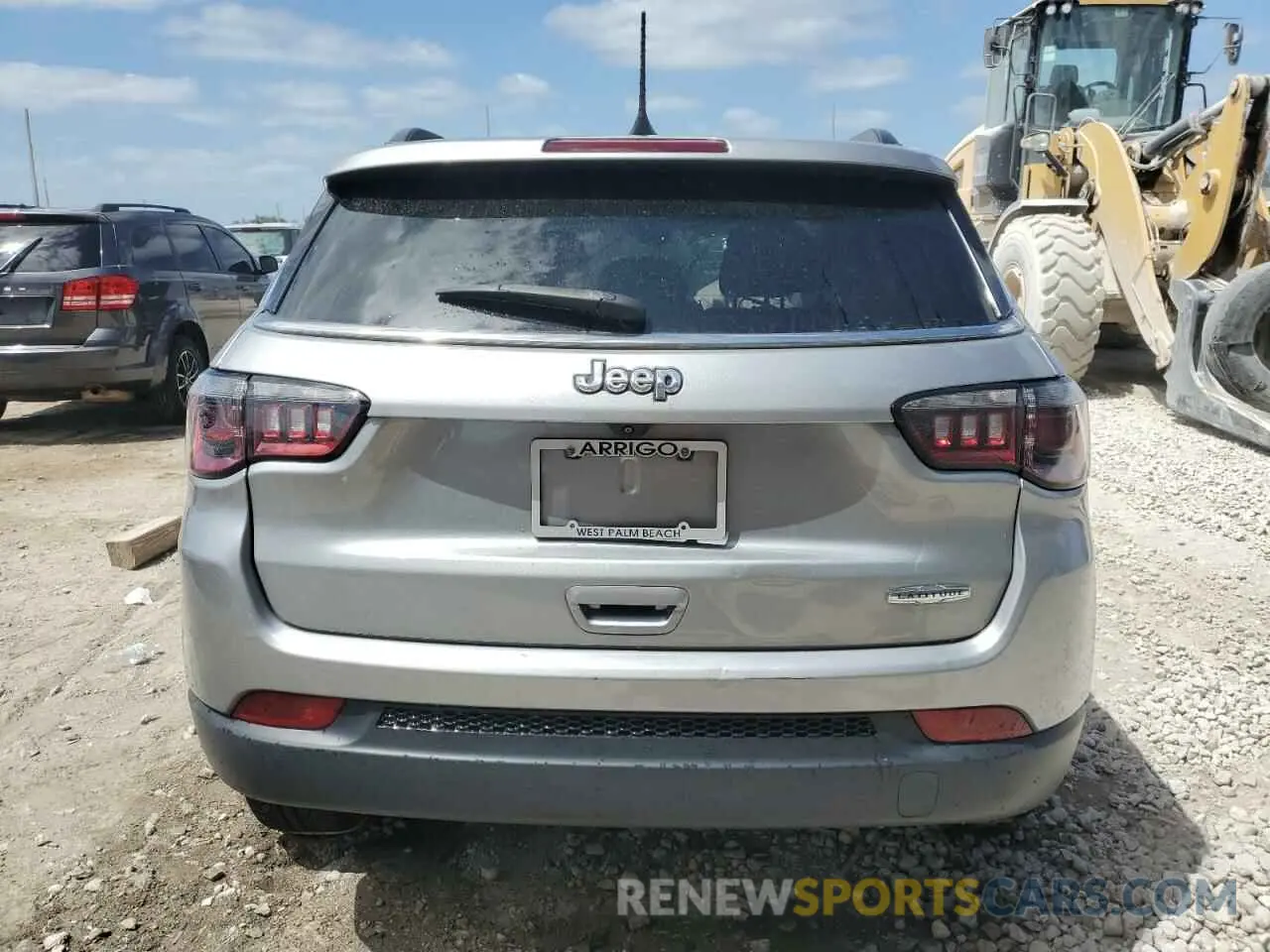 6 Photograph of a damaged car 3C4NJCBB0NT112889 JEEP COMPASS 2022