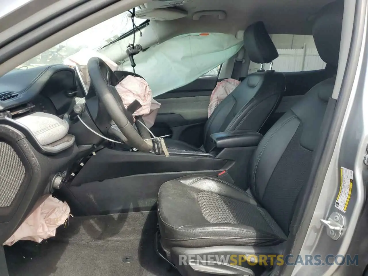 7 Photograph of a damaged car 3C4NJCBB0NT112889 JEEP COMPASS 2022