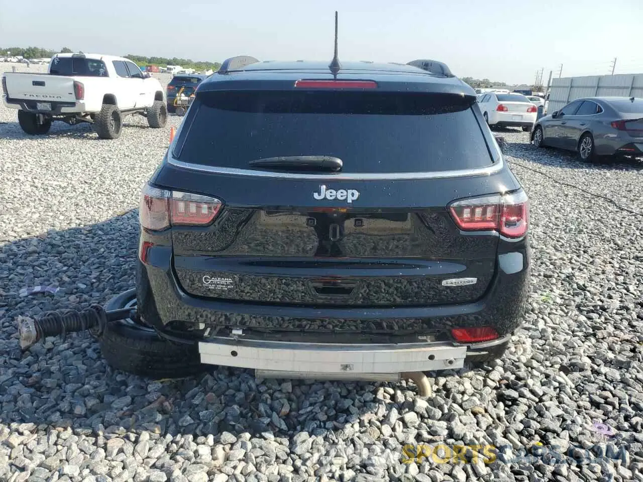 6 Photograph of a damaged car 3C4NJCBB0NT139851 JEEP COMPASS 2022