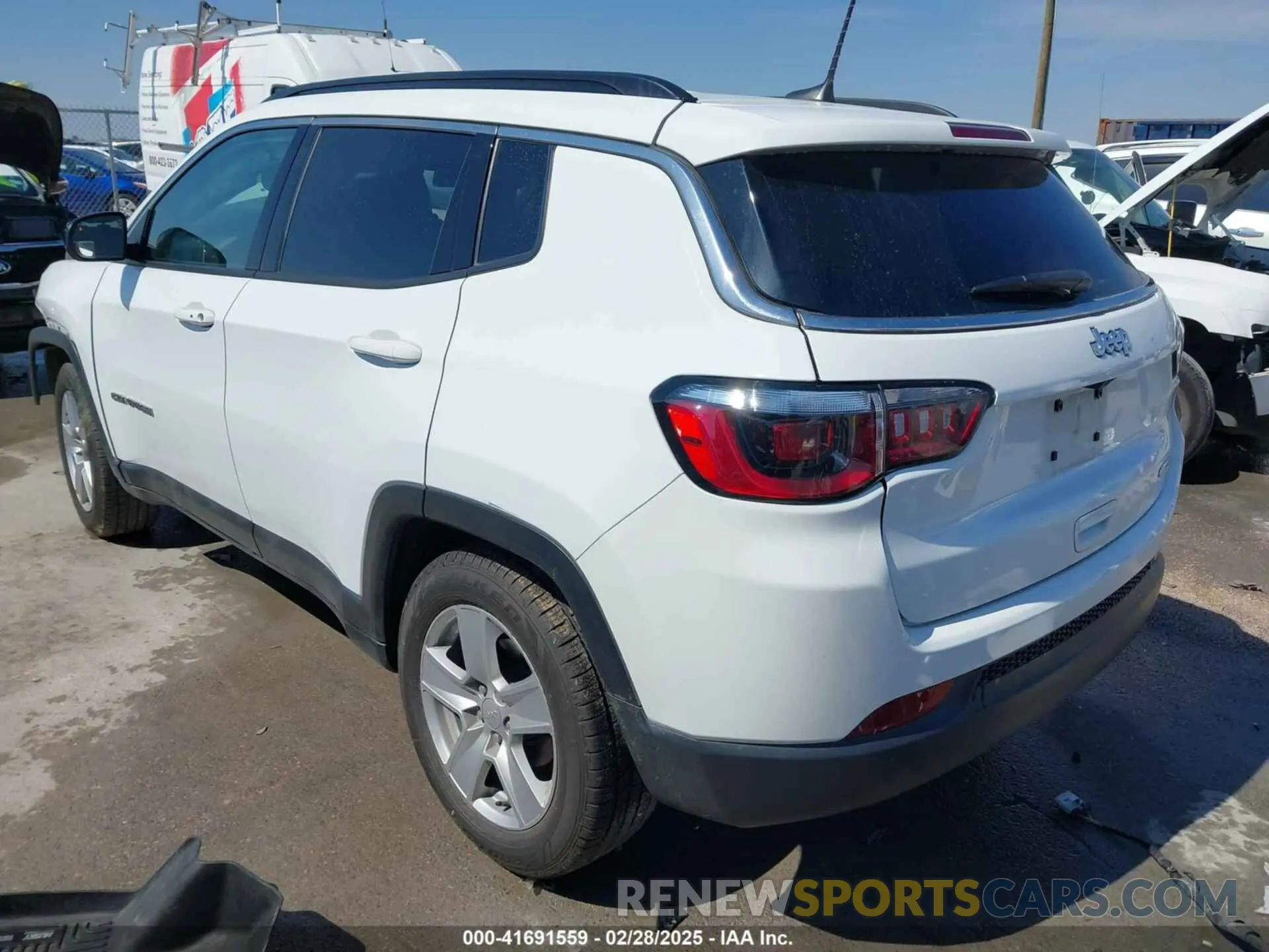 3 Photograph of a damaged car 3C4NJCBB0NT187365 JEEP COMPASS 2022