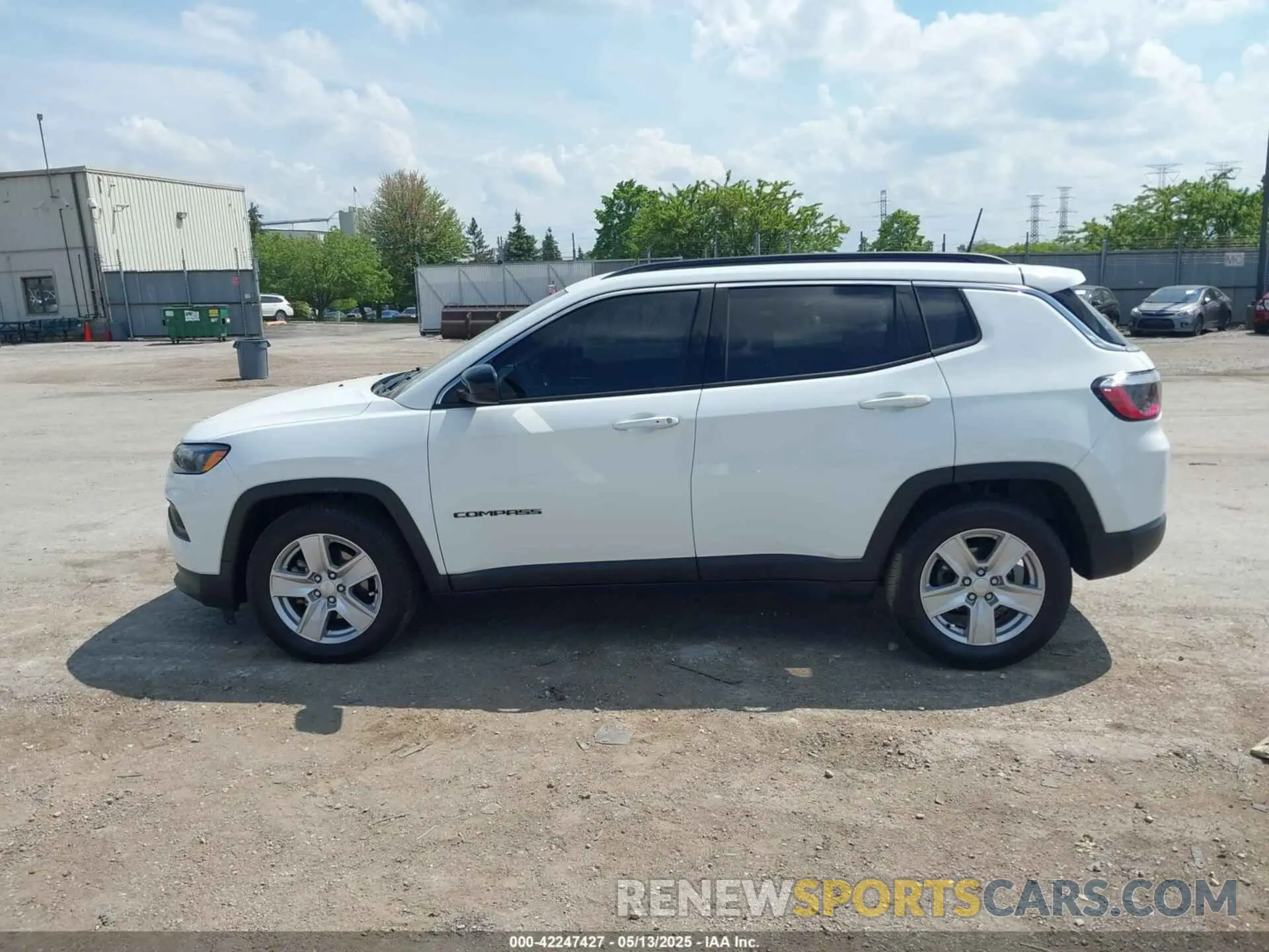 14 Photograph of a damaged car 3C4NJCBB0NT189262 JEEP COMPASS 2022