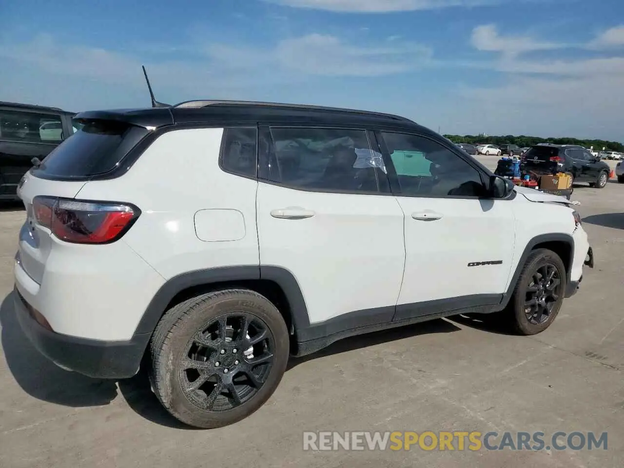 3 Photograph of a damaged car 3C4NJCBB0NT198415 JEEP COMPASS 2022