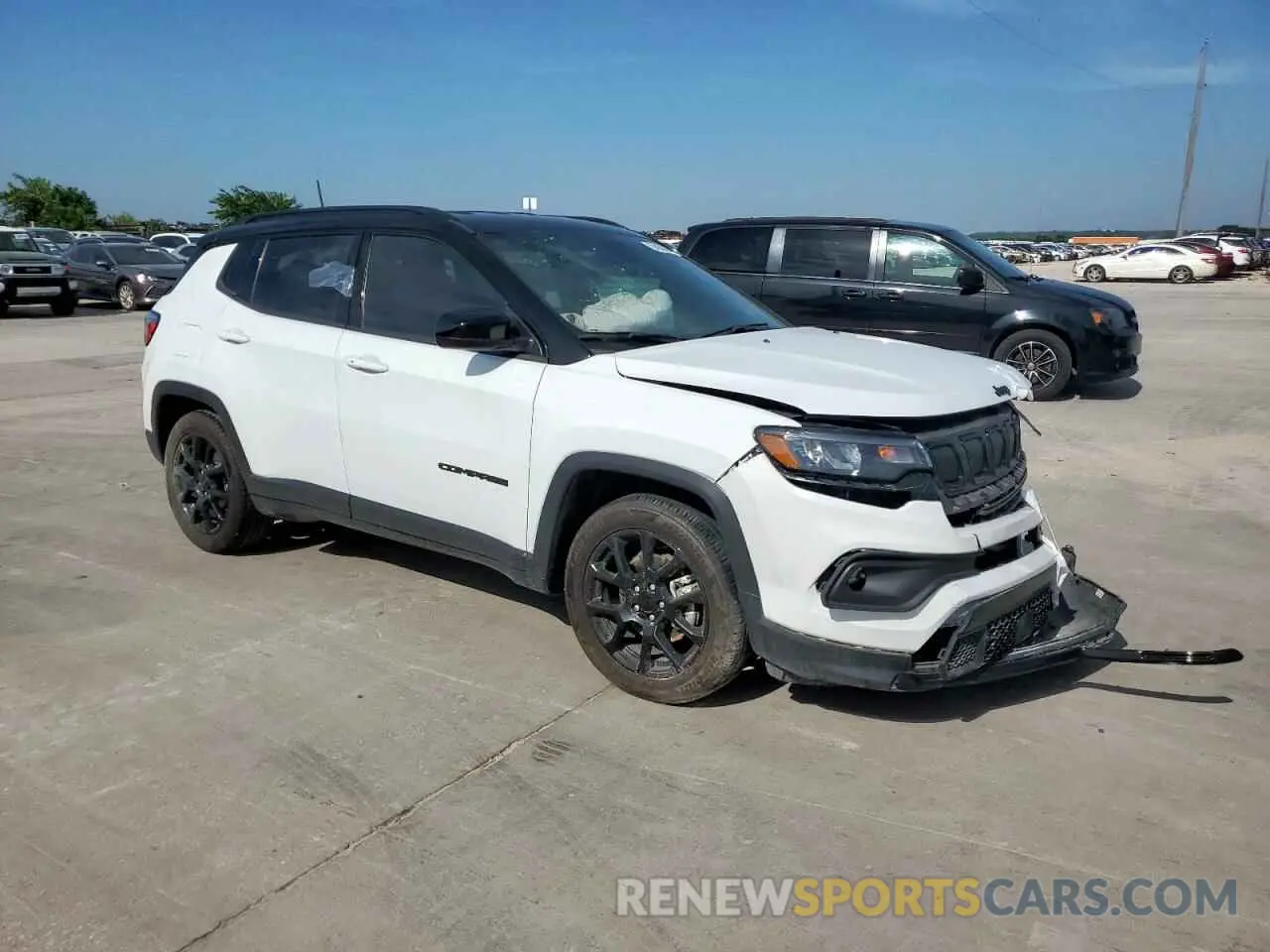 4 Photograph of a damaged car 3C4NJCBB0NT198415 JEEP COMPASS 2022