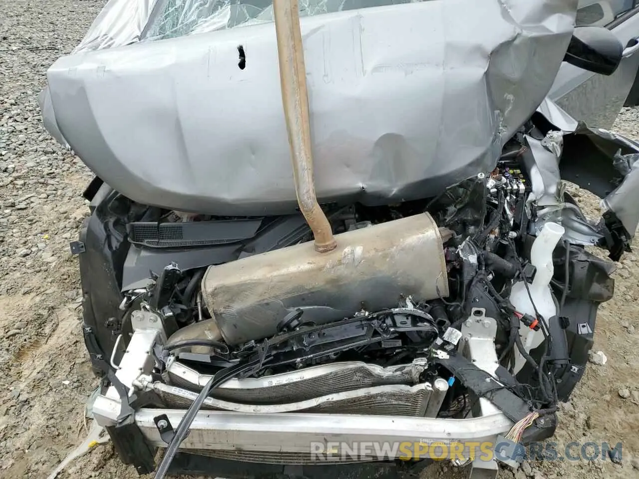11 Photograph of a damaged car 3C4NJCBB0NT213639 JEEP COMPASS 2022