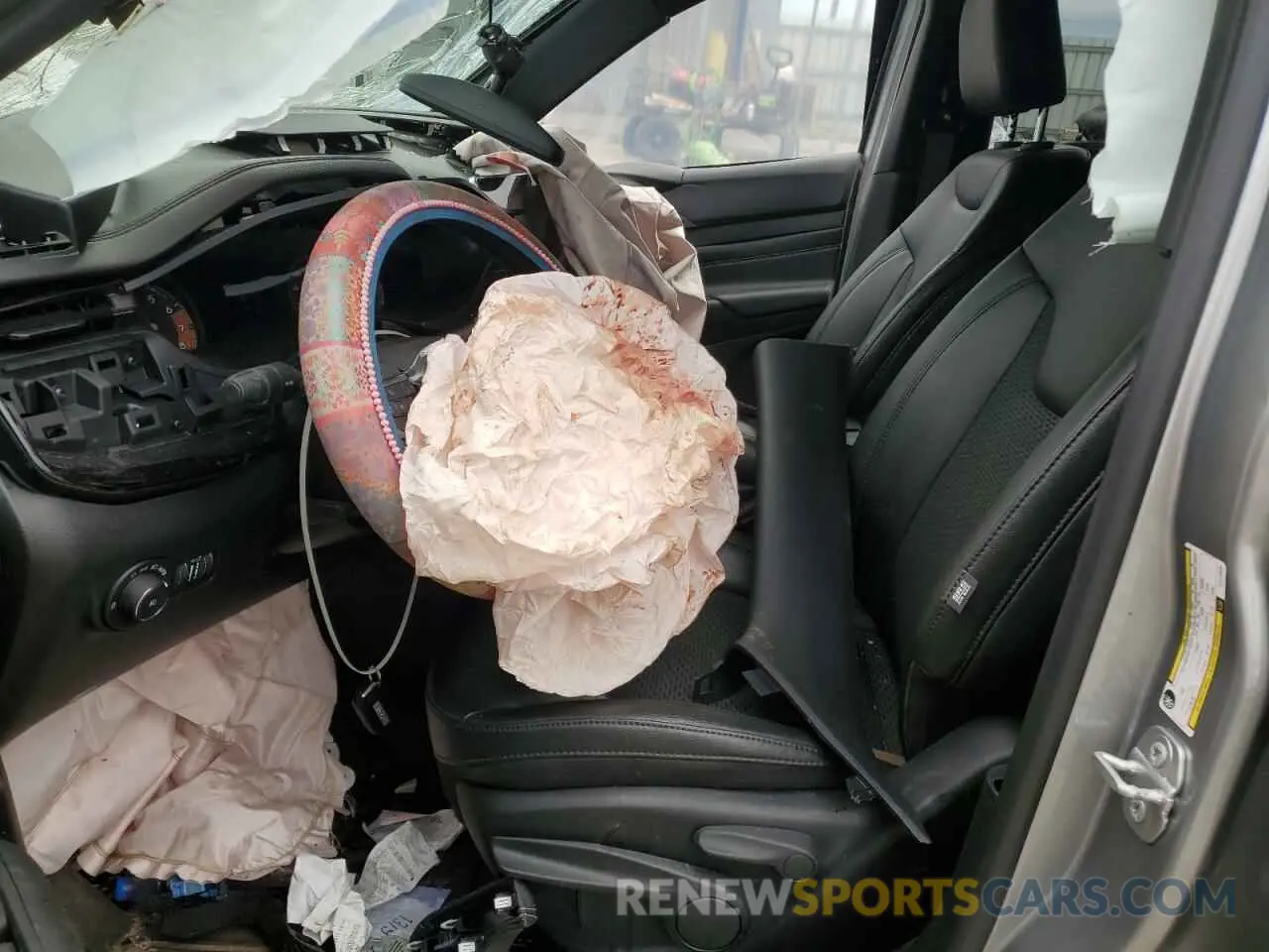 7 Photograph of a damaged car 3C4NJCBB0NT213639 JEEP COMPASS 2022