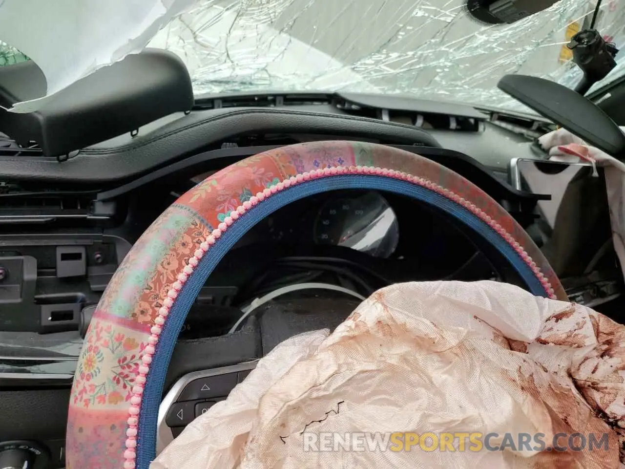 9 Photograph of a damaged car 3C4NJCBB0NT213639 JEEP COMPASS 2022